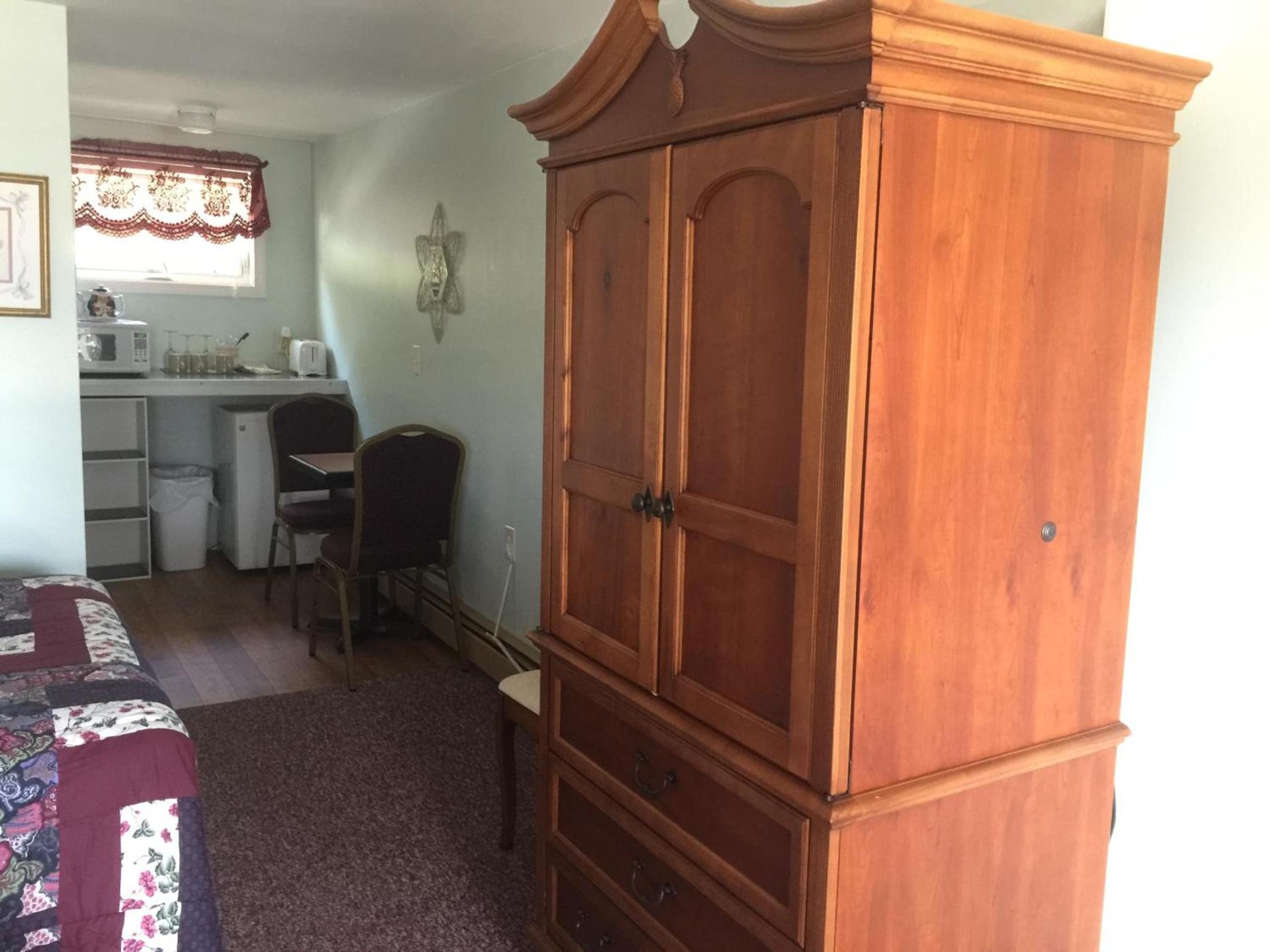 Crosswinds Motel photo 93
