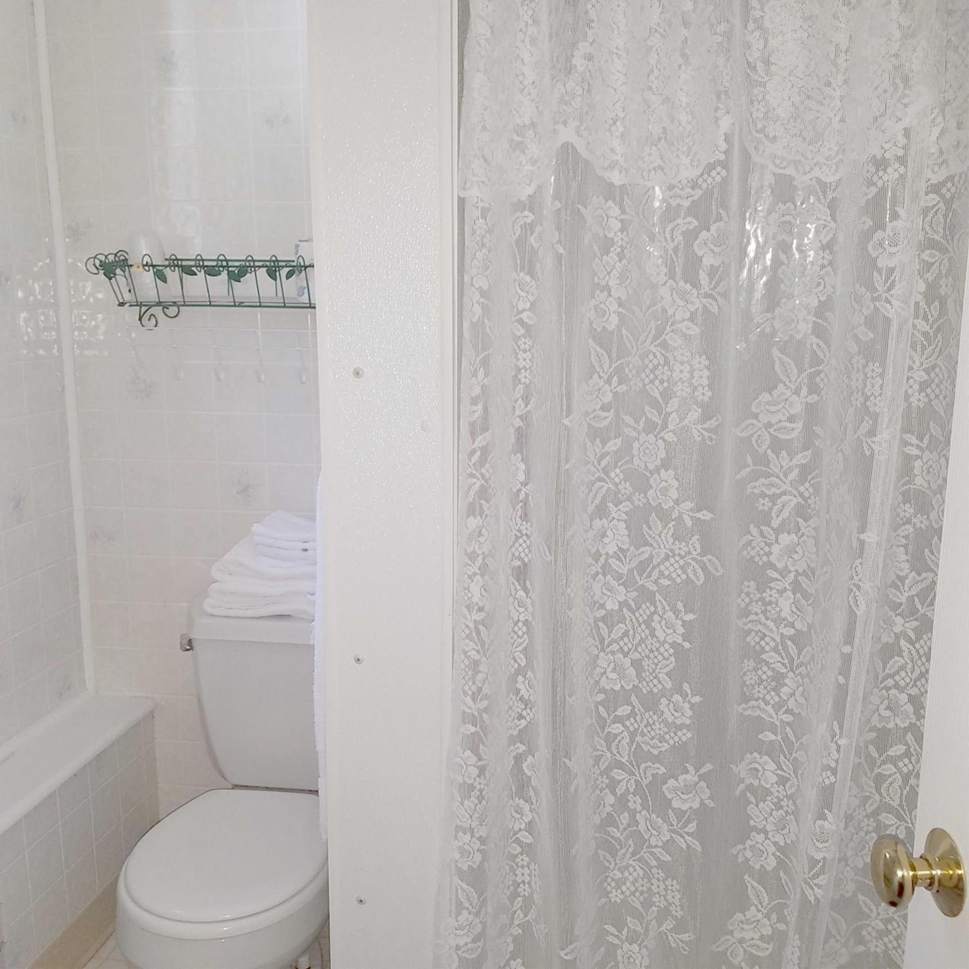 Crosswinds Motel photo 51
