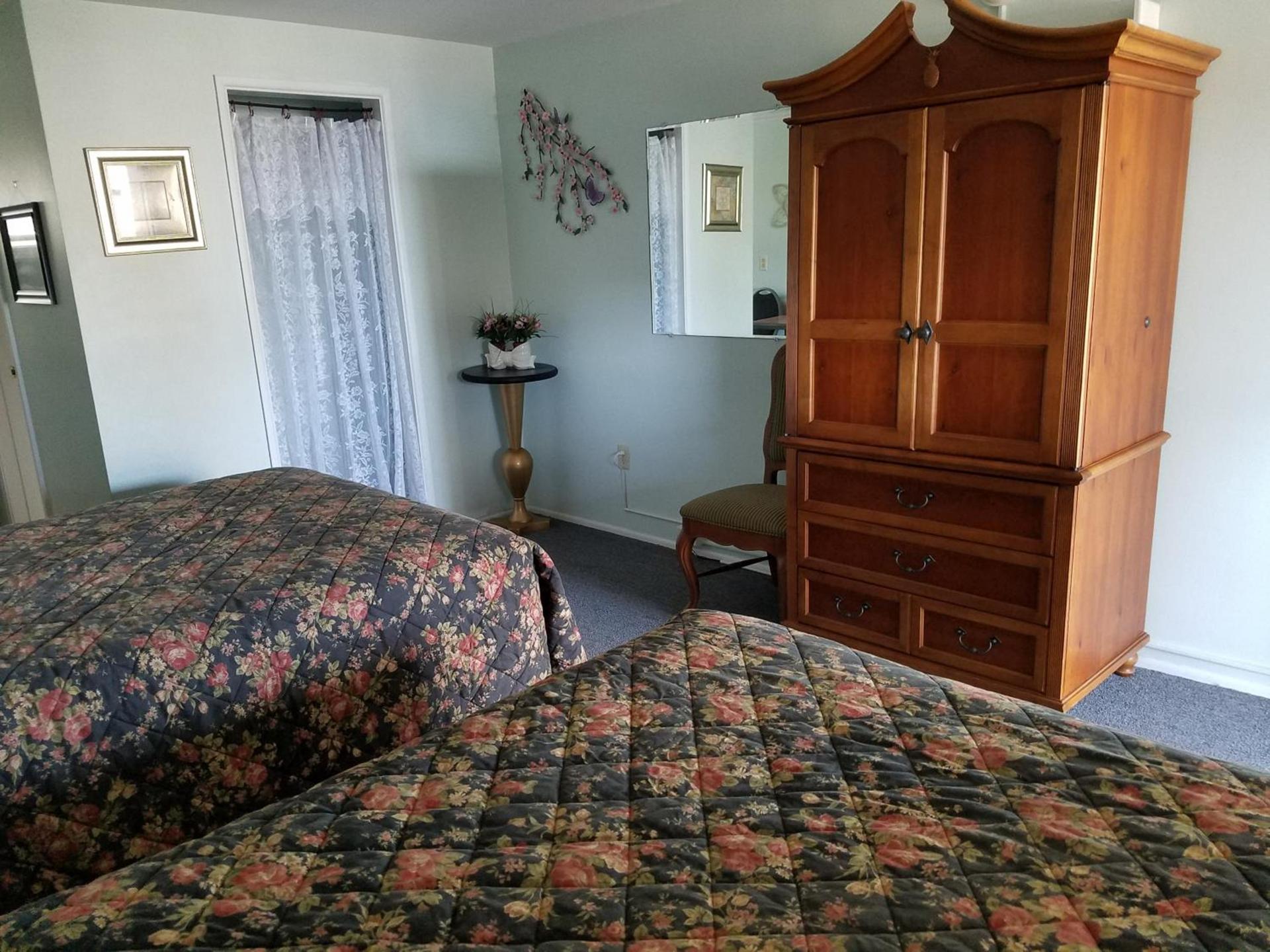 Crosswinds Motel photo 8