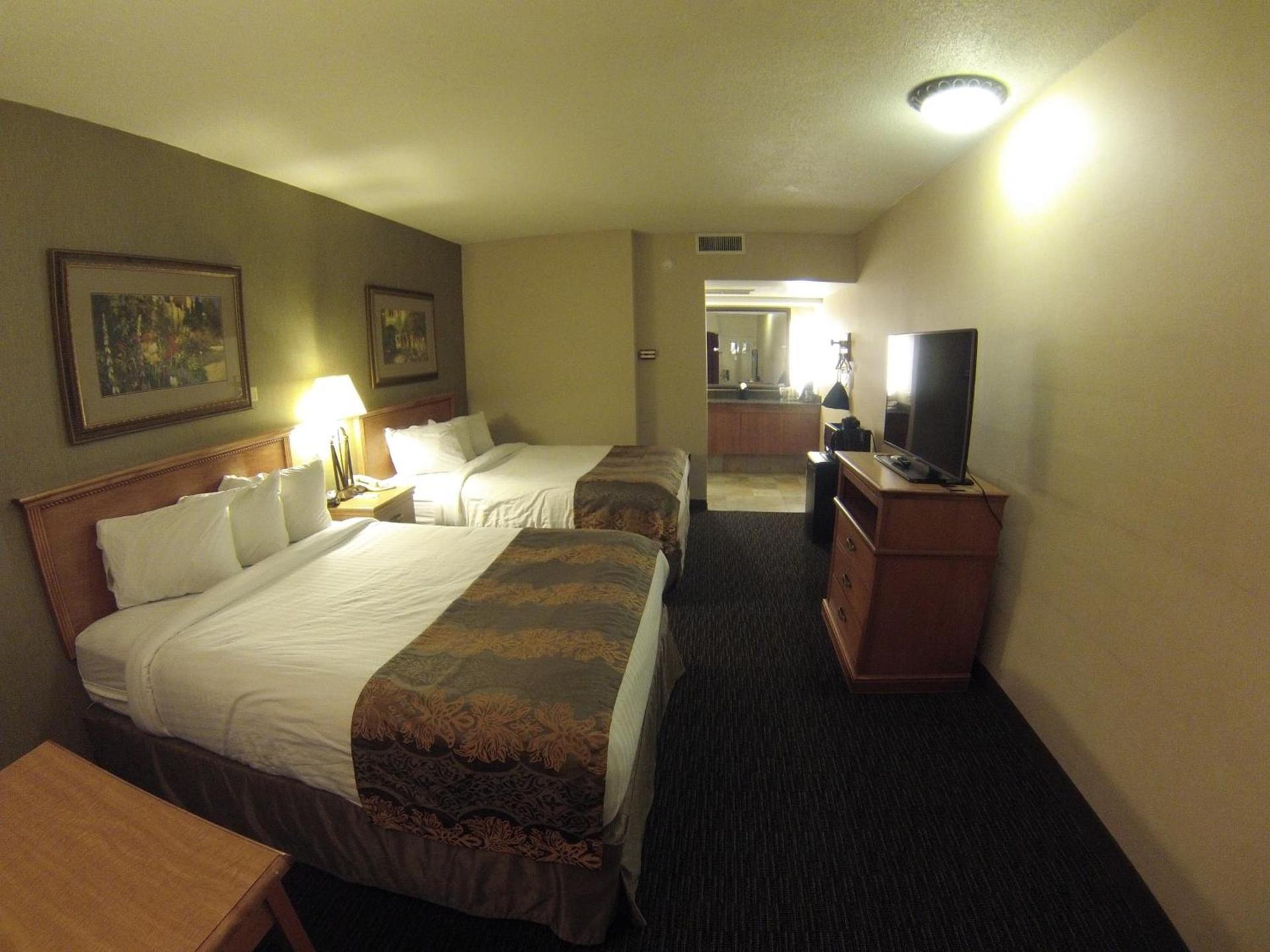 The Biltmore Hotel & Suites Main Avenue photo 6