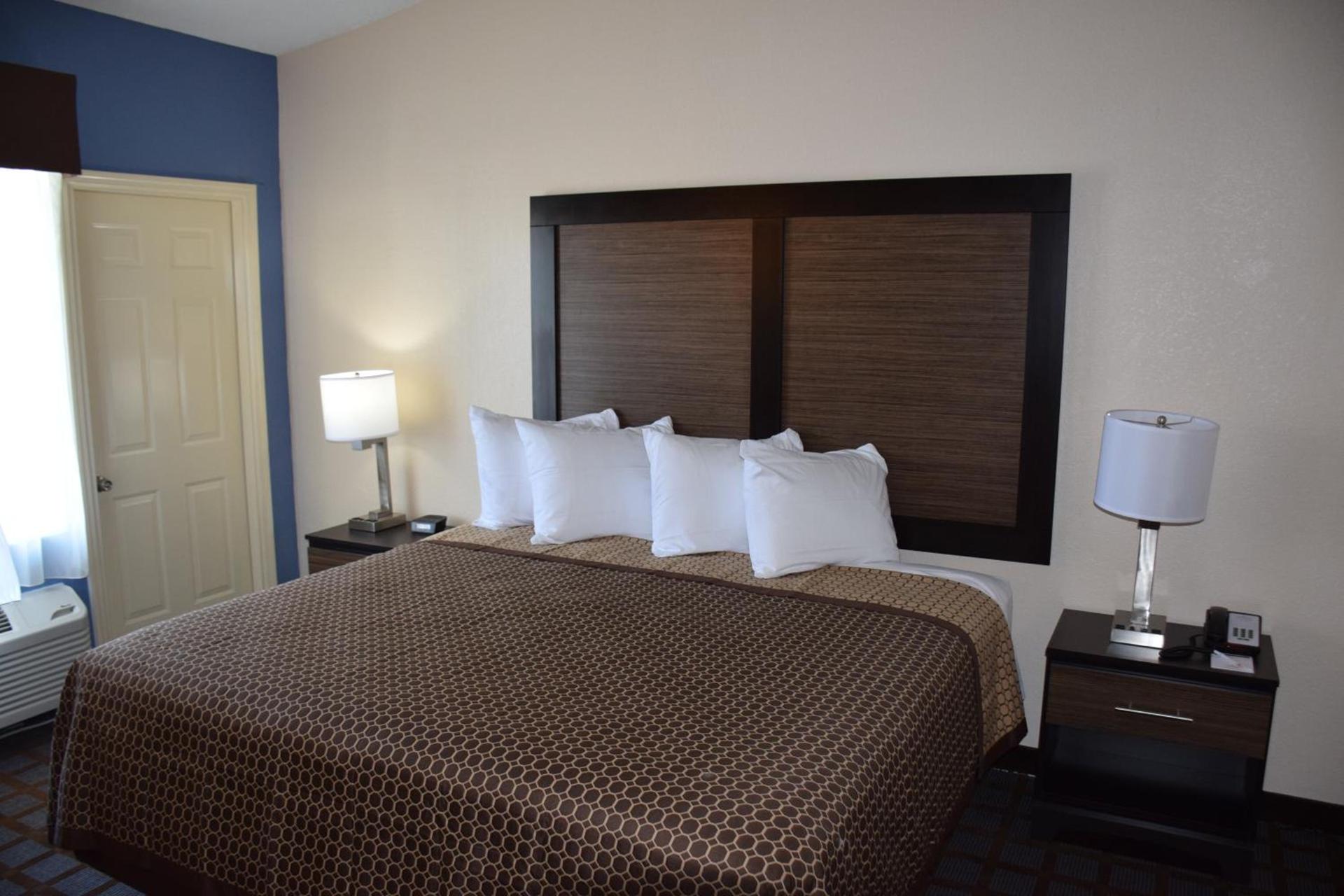 Hawthorn Suites by Wyndham Columbia photo 5