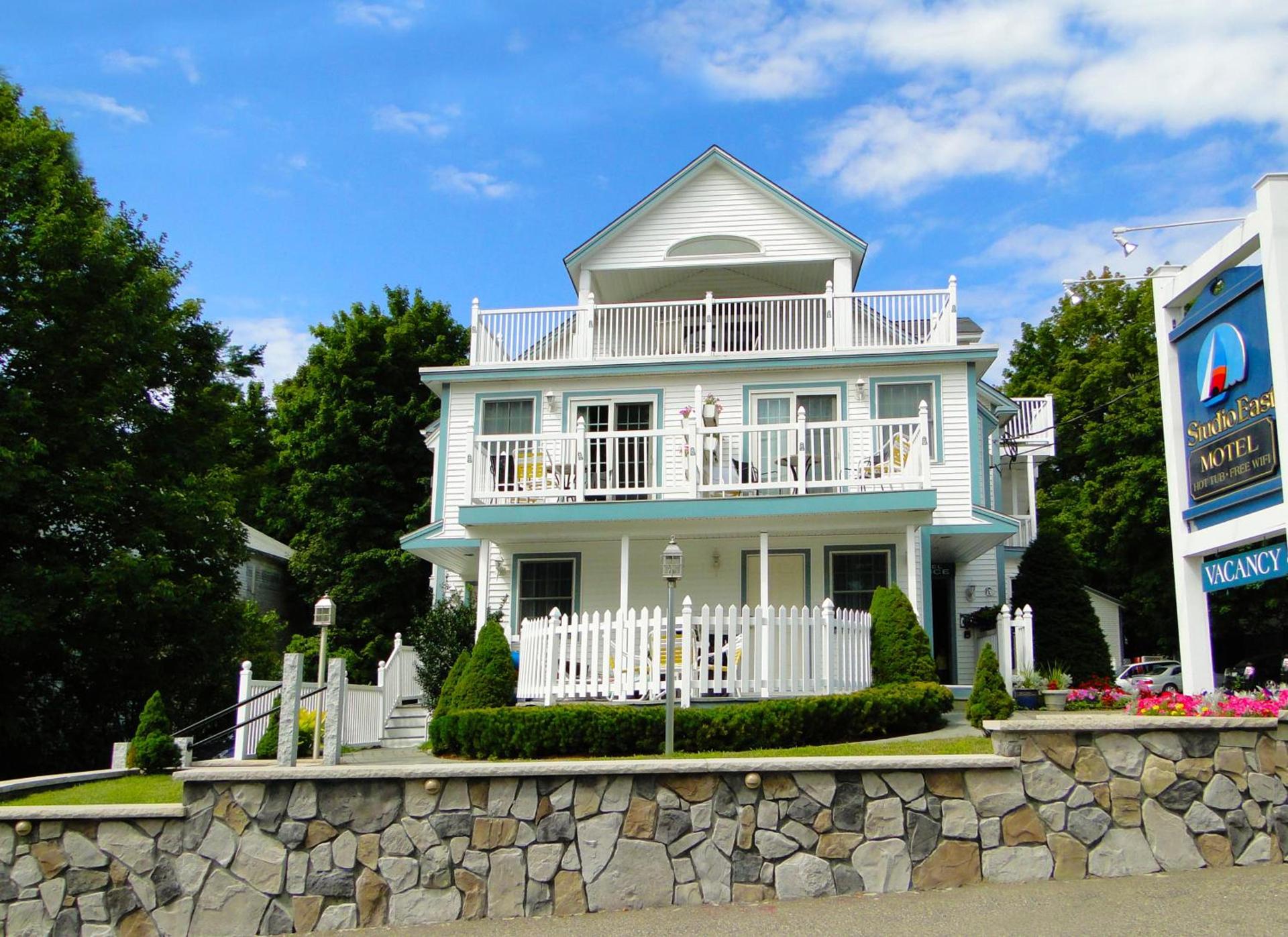 Studio East Motel photo 9