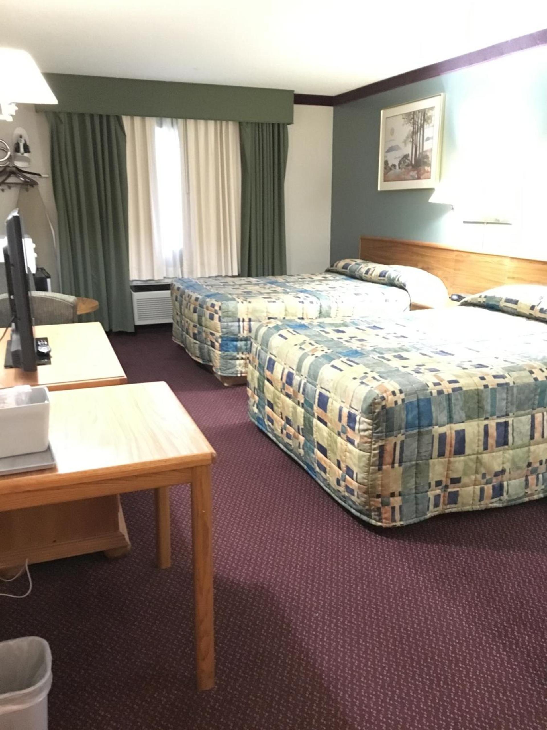 Becker inn & Suites photo 2