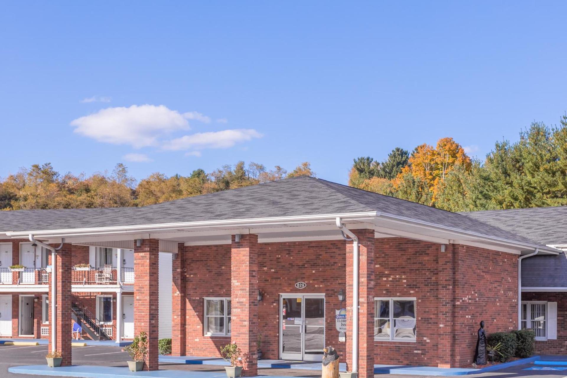 Days Inn by Wyndham Jefferson photo 1