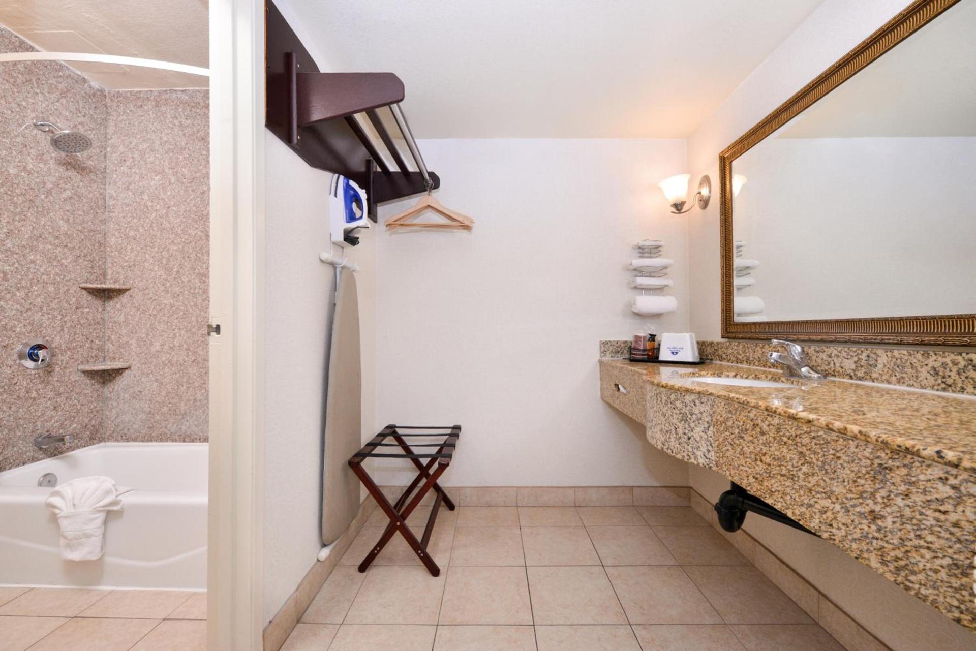 Hotel Heritage photo 20