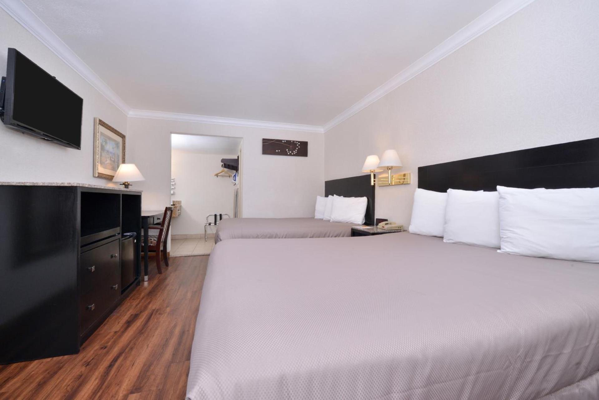 Hotel Heritage photo 11