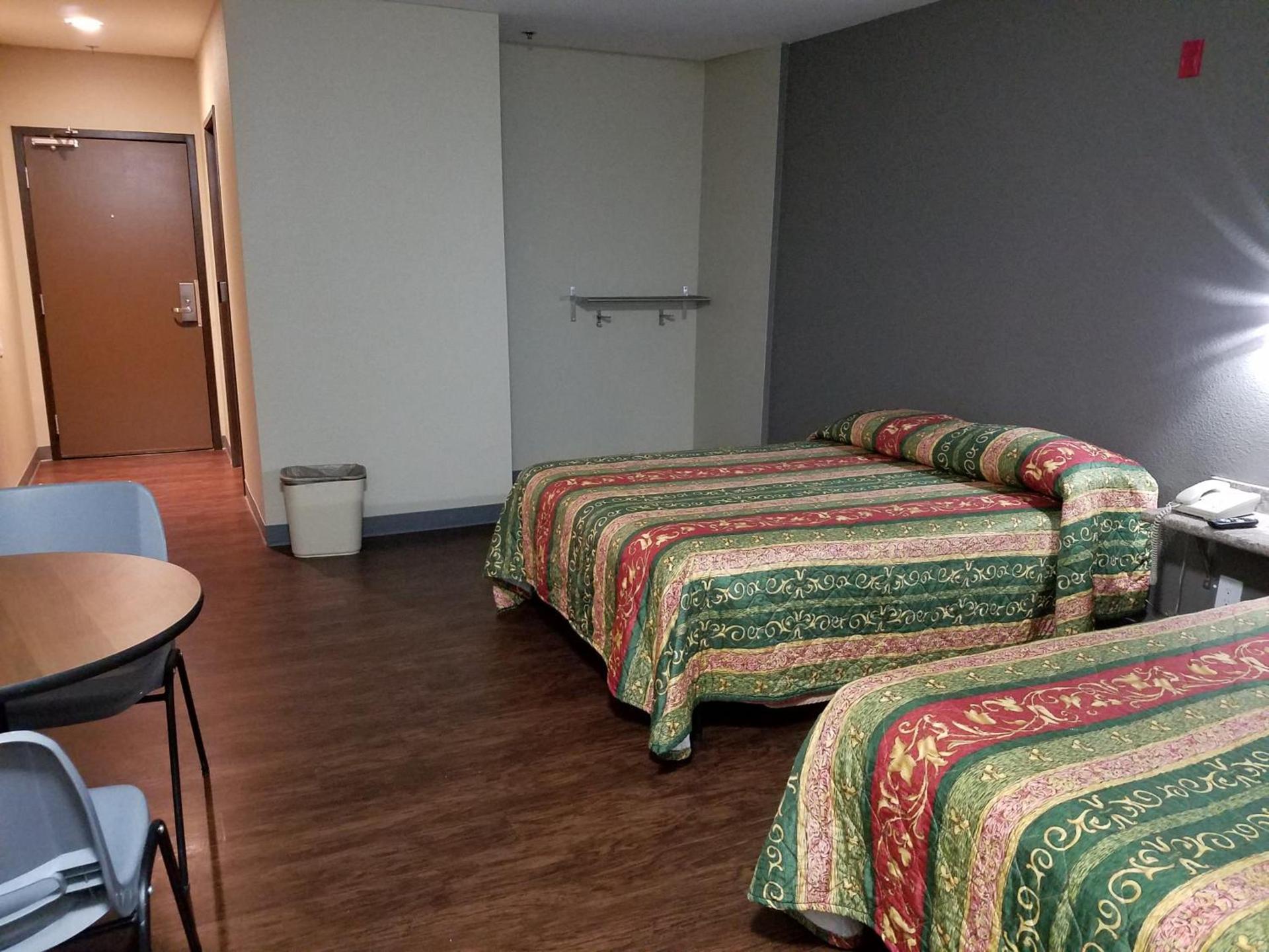 Travel Time Motel photo 5