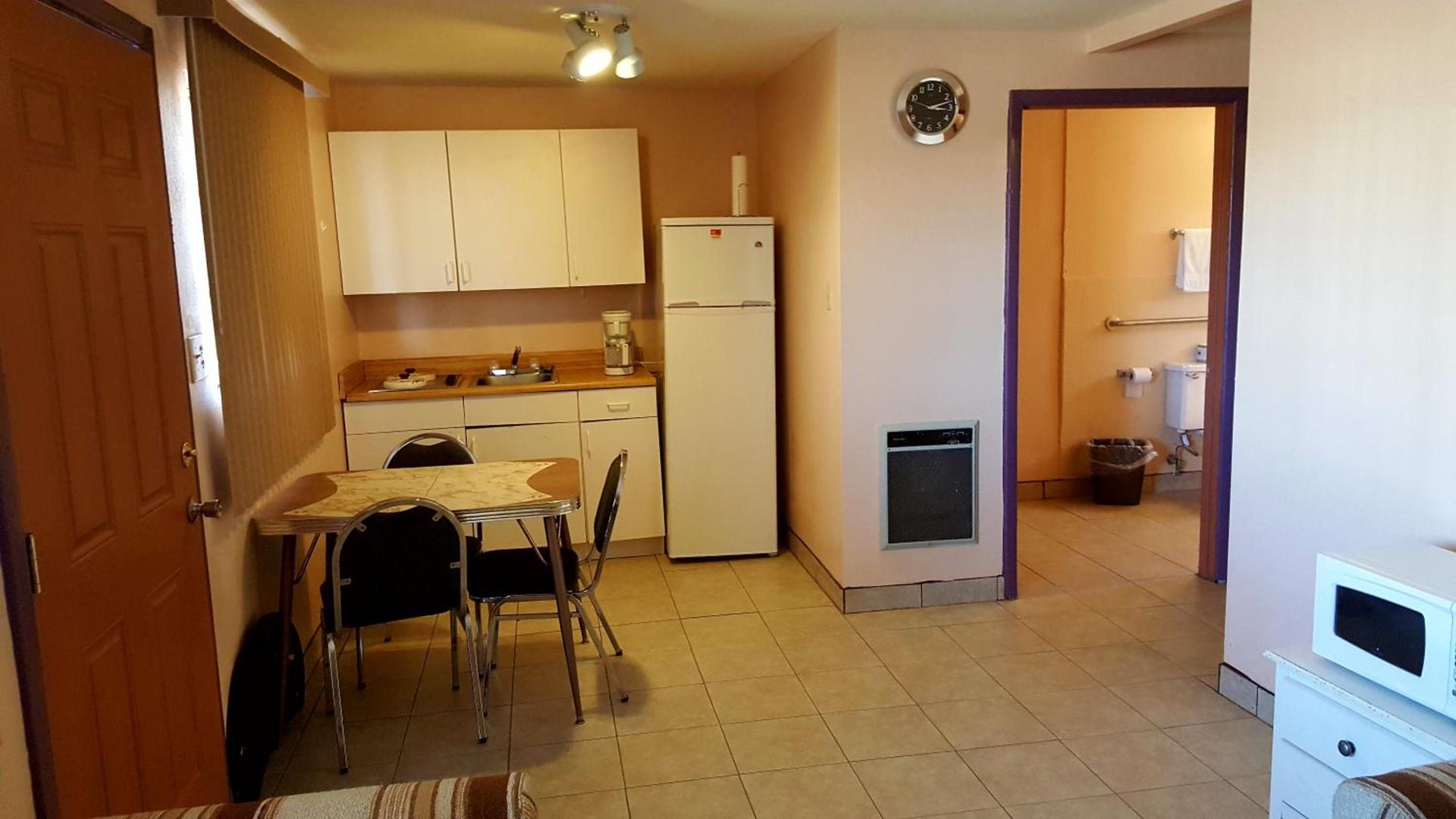 Westernaire Motel photo 50