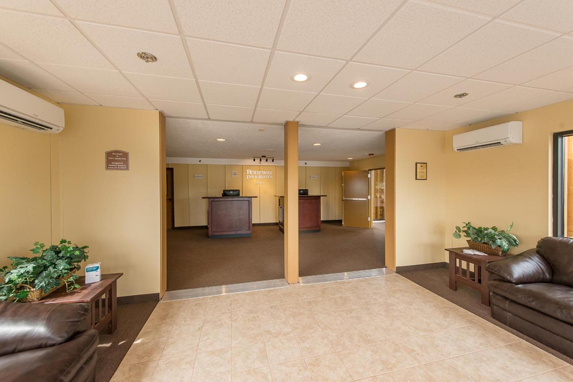 Rodeway Inn & Suites Portland - Jantzen Beach photo 49