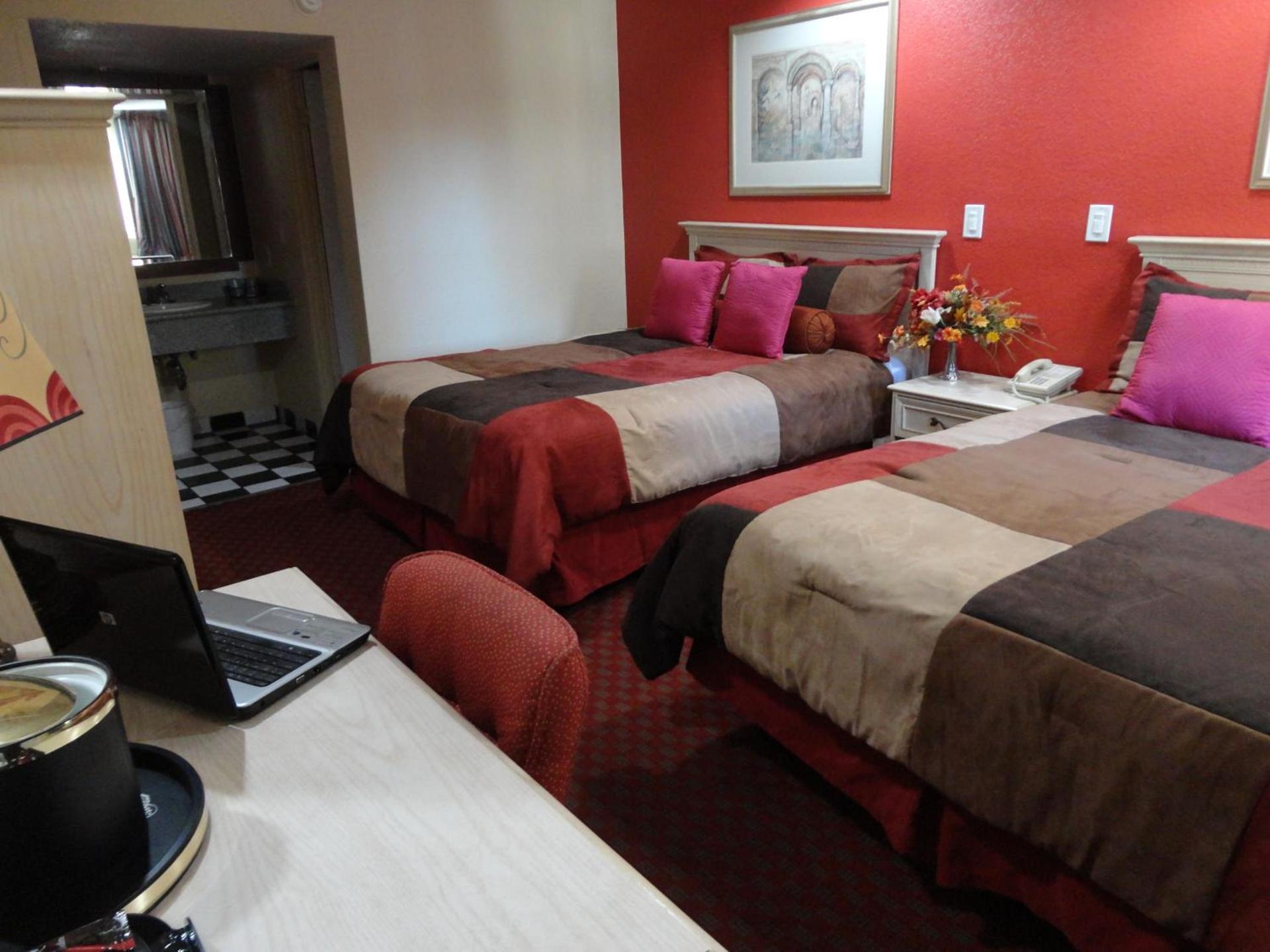 Imperial Inn Oakland photo 17