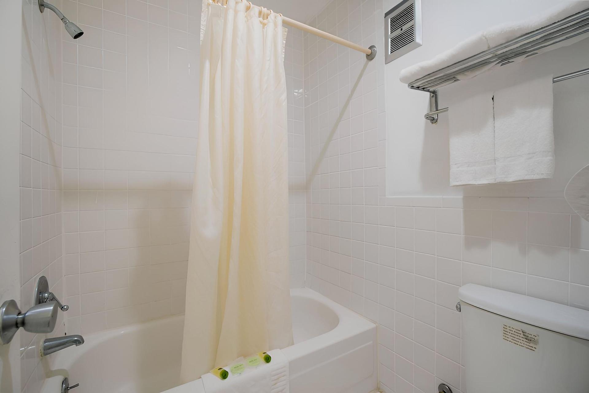 Hotel O Grand Inn Channelview I-10 photo 4