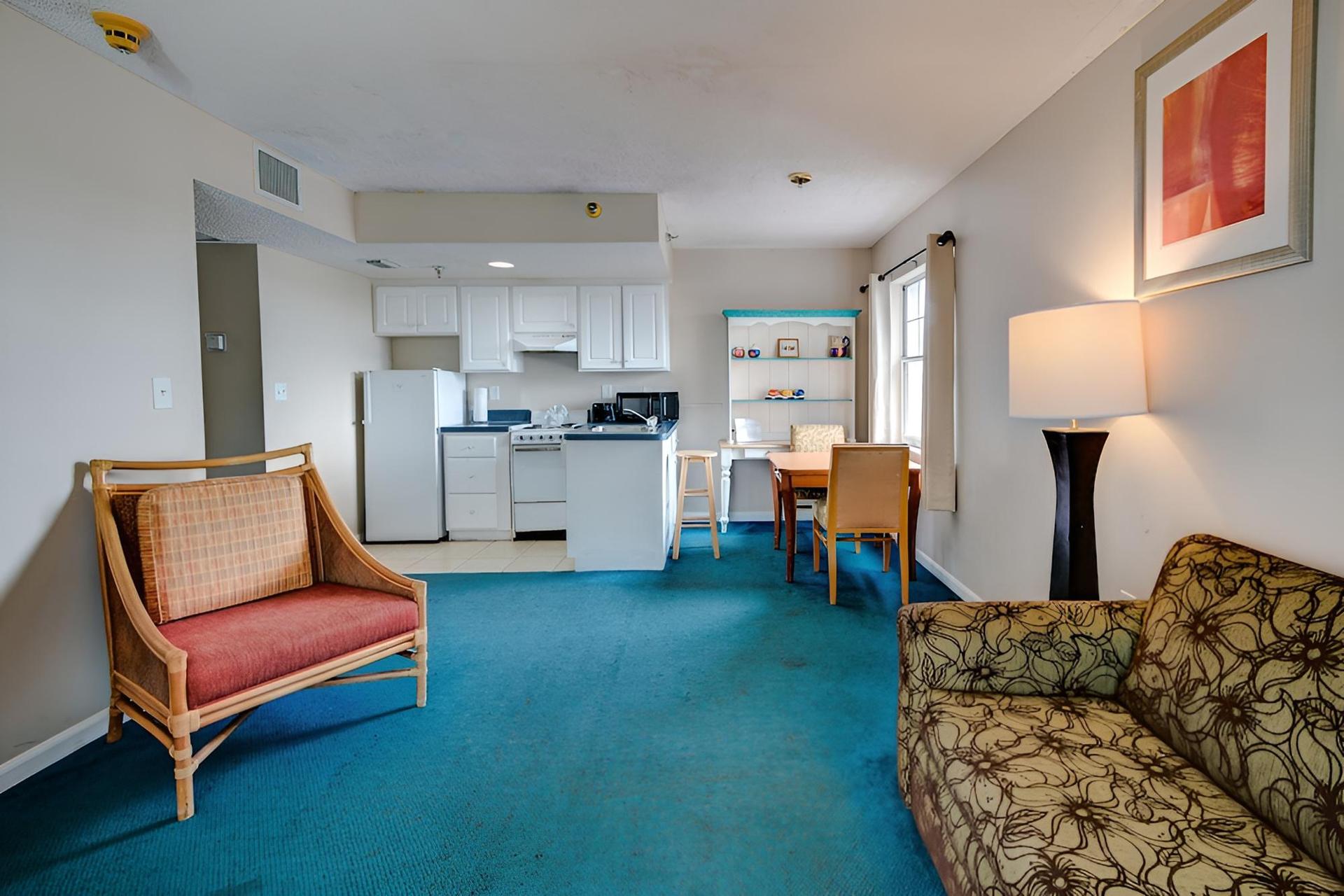 Beach Quarters Daytona photo 9