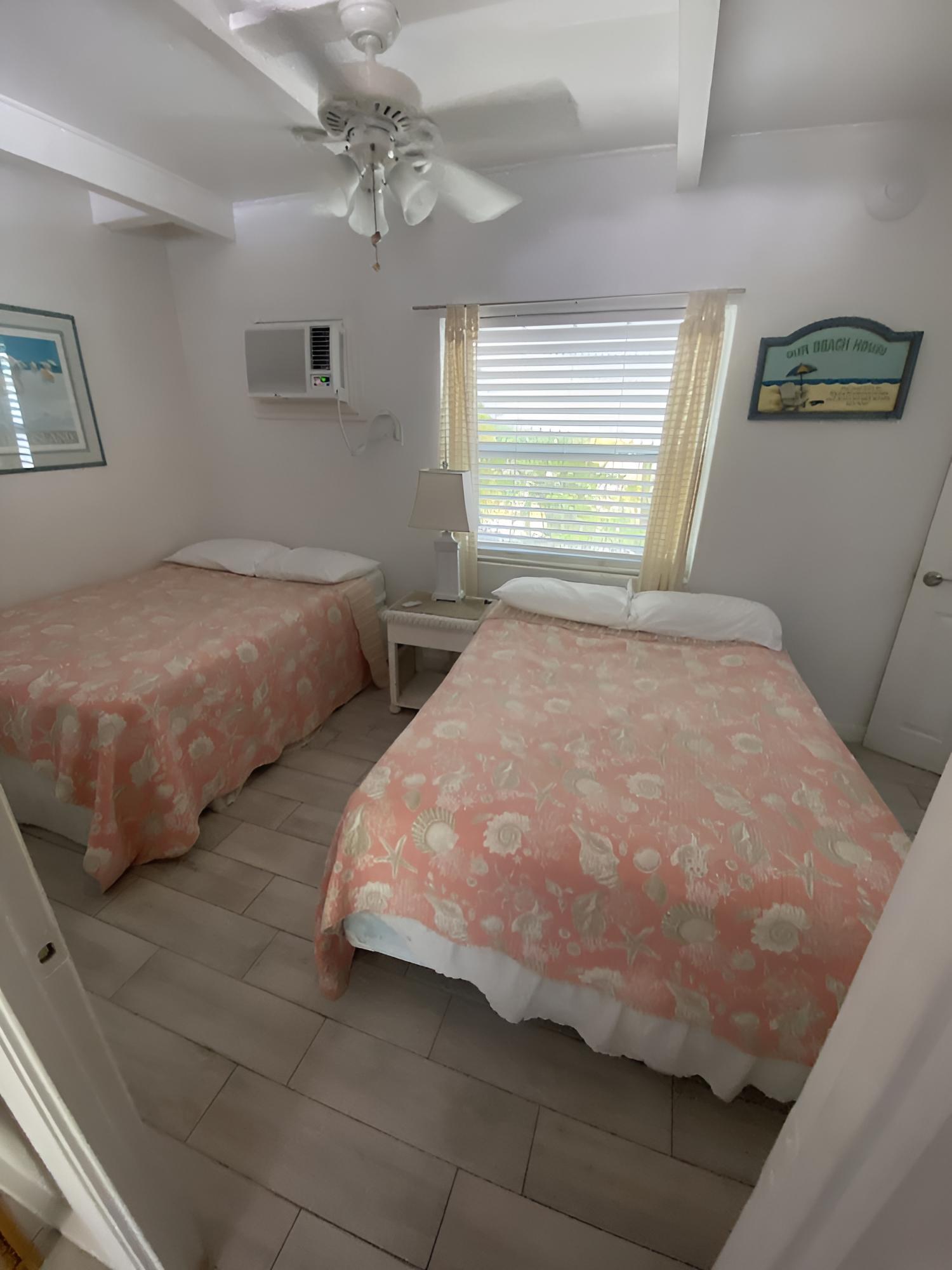 Tropical Winds Motel & Cottages photo 50