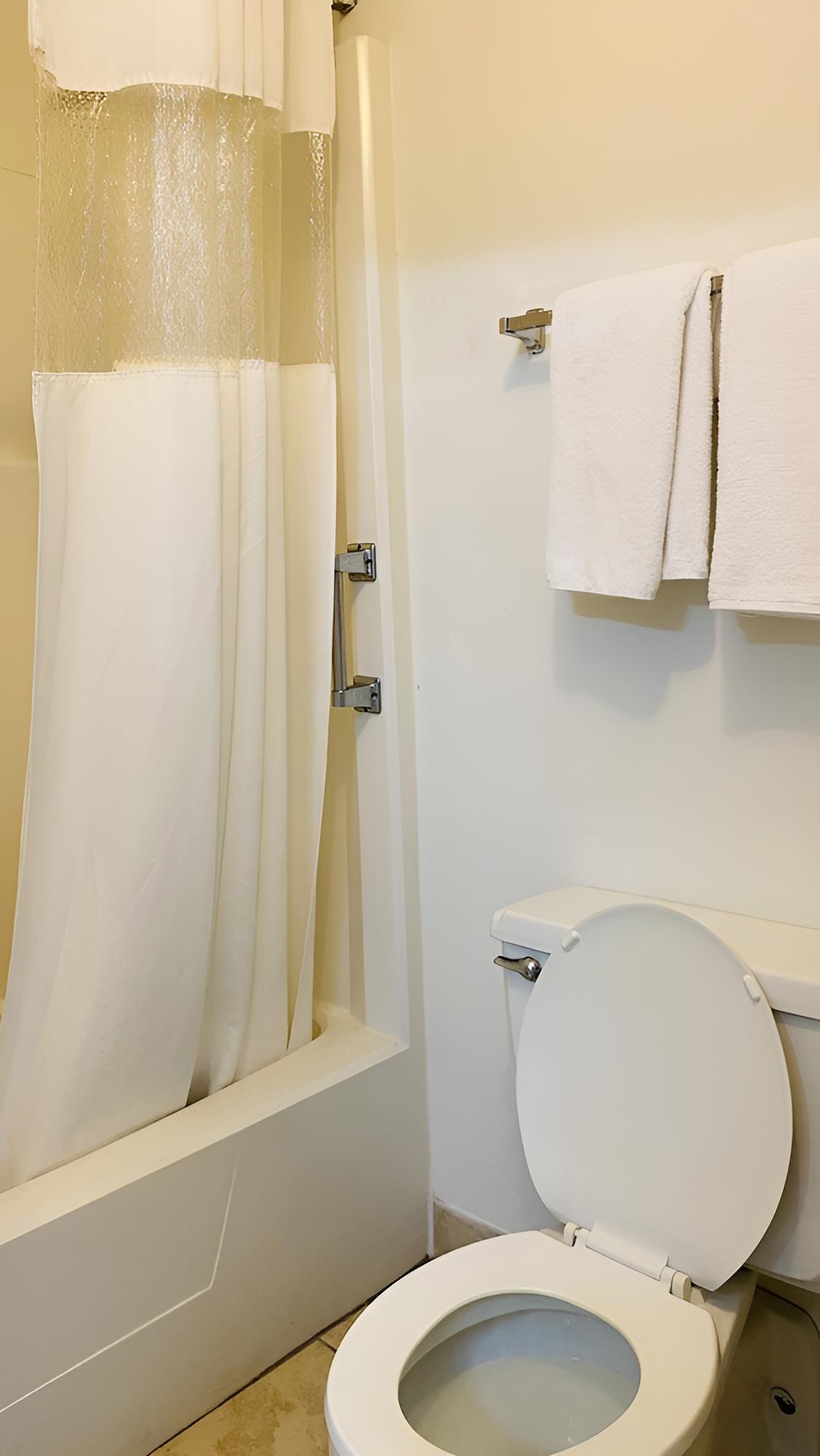 Ramada by Wyndham Walterboro photo 34