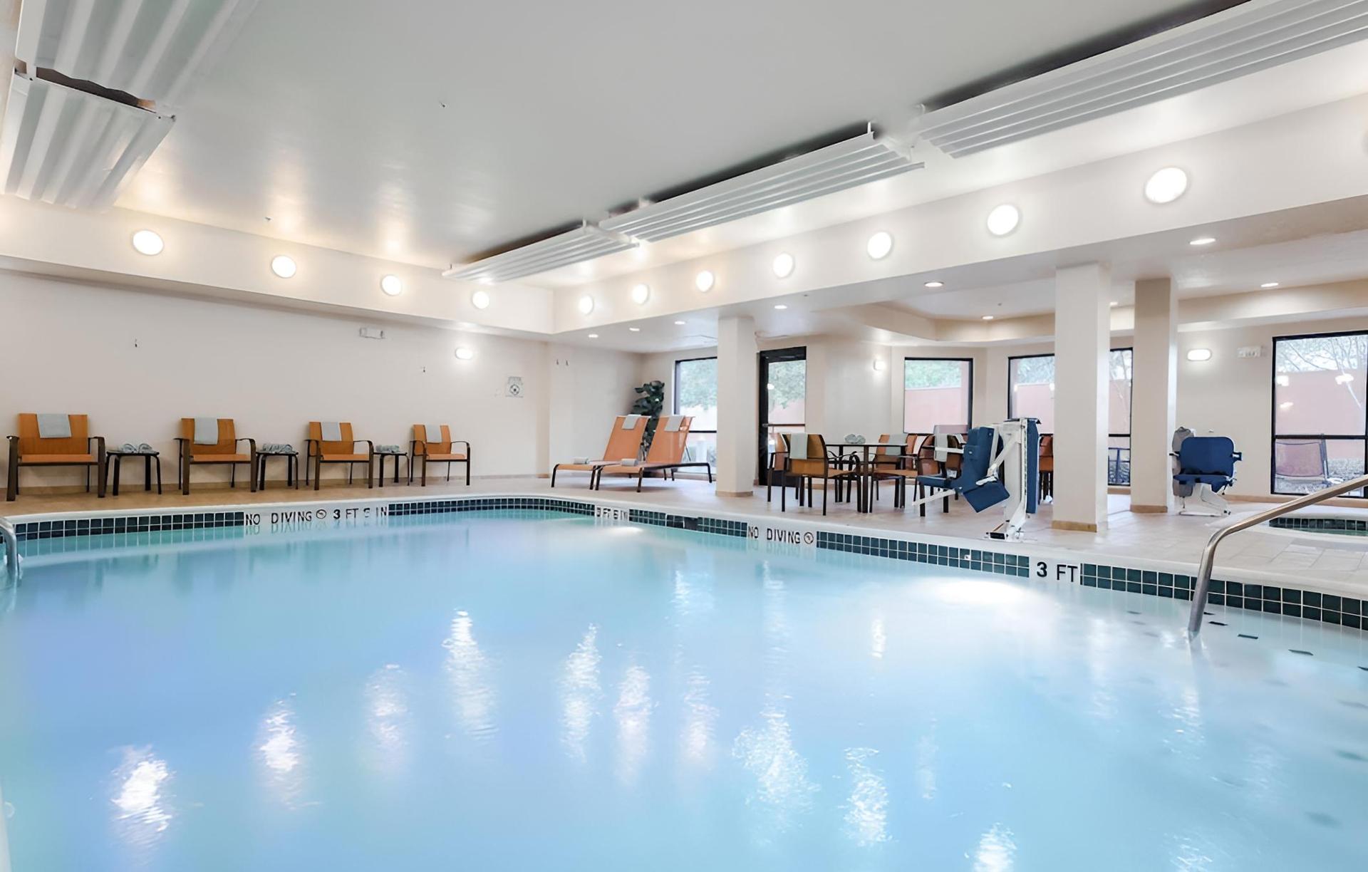 Radisson Hotel Houston Intercontinental Airport North photo 10