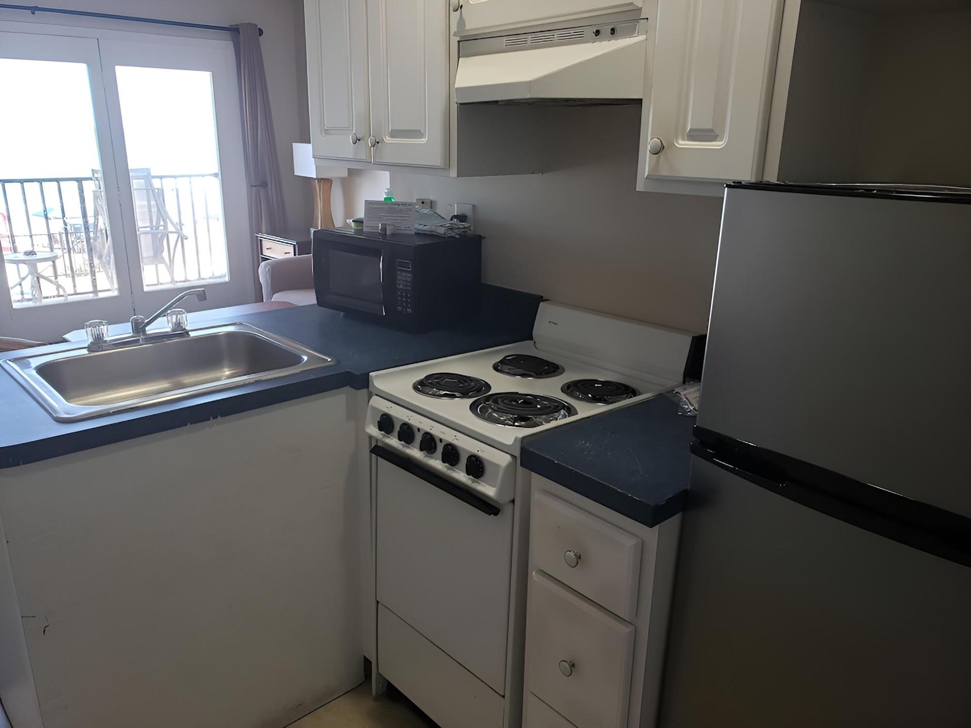 Beach Quarters Daytona photo 8