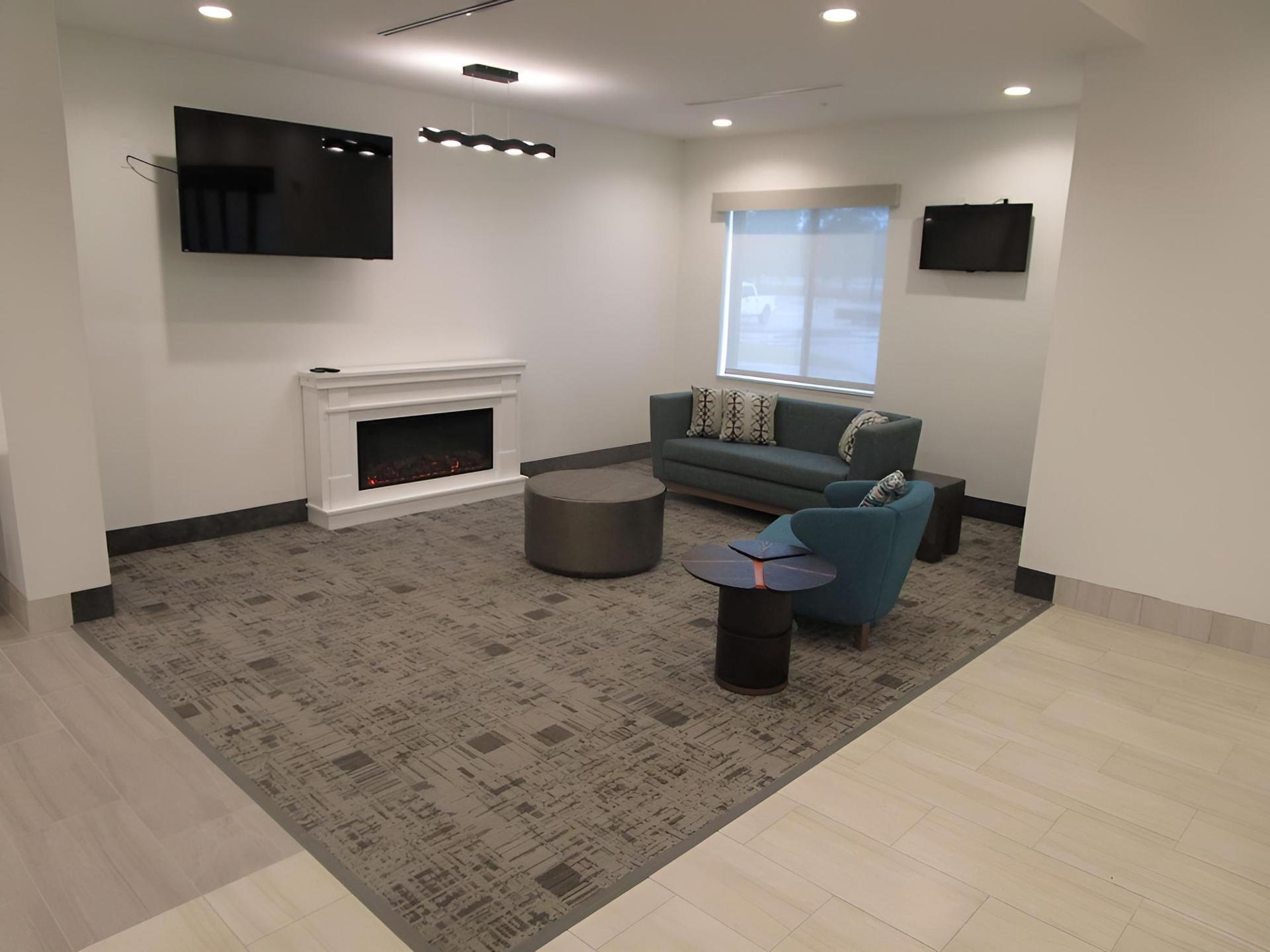 Best Western Plus Bonham photo 7
