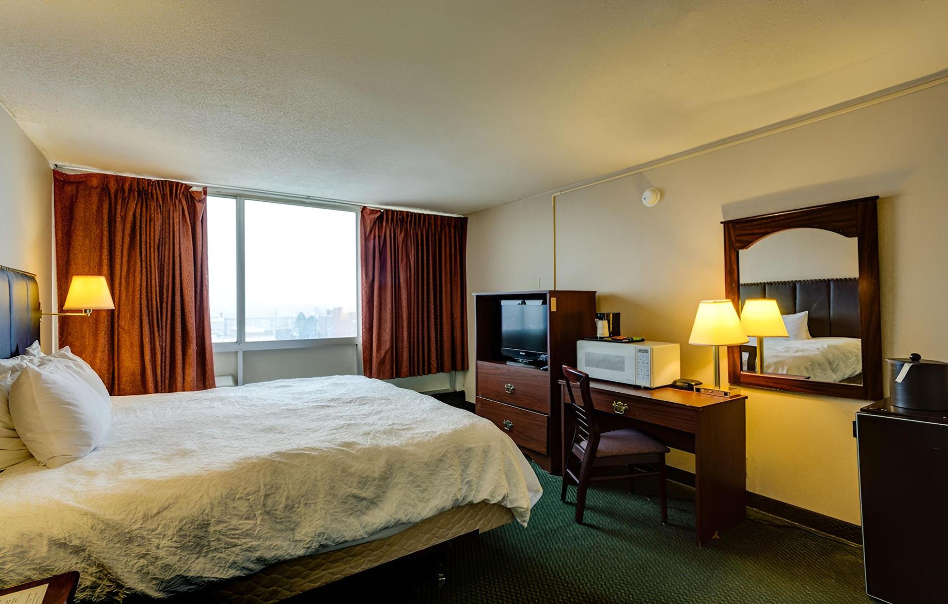 University Hotel & Suites photo 18