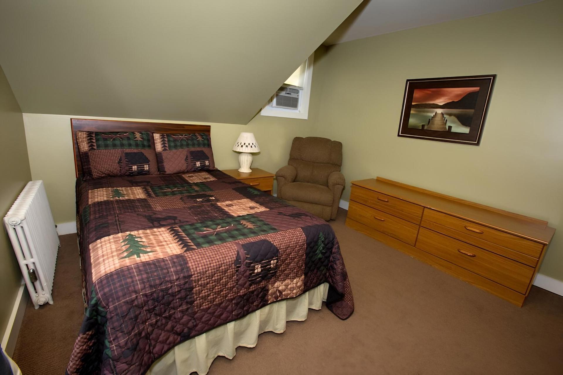 Shore Meadows Motel photo 21