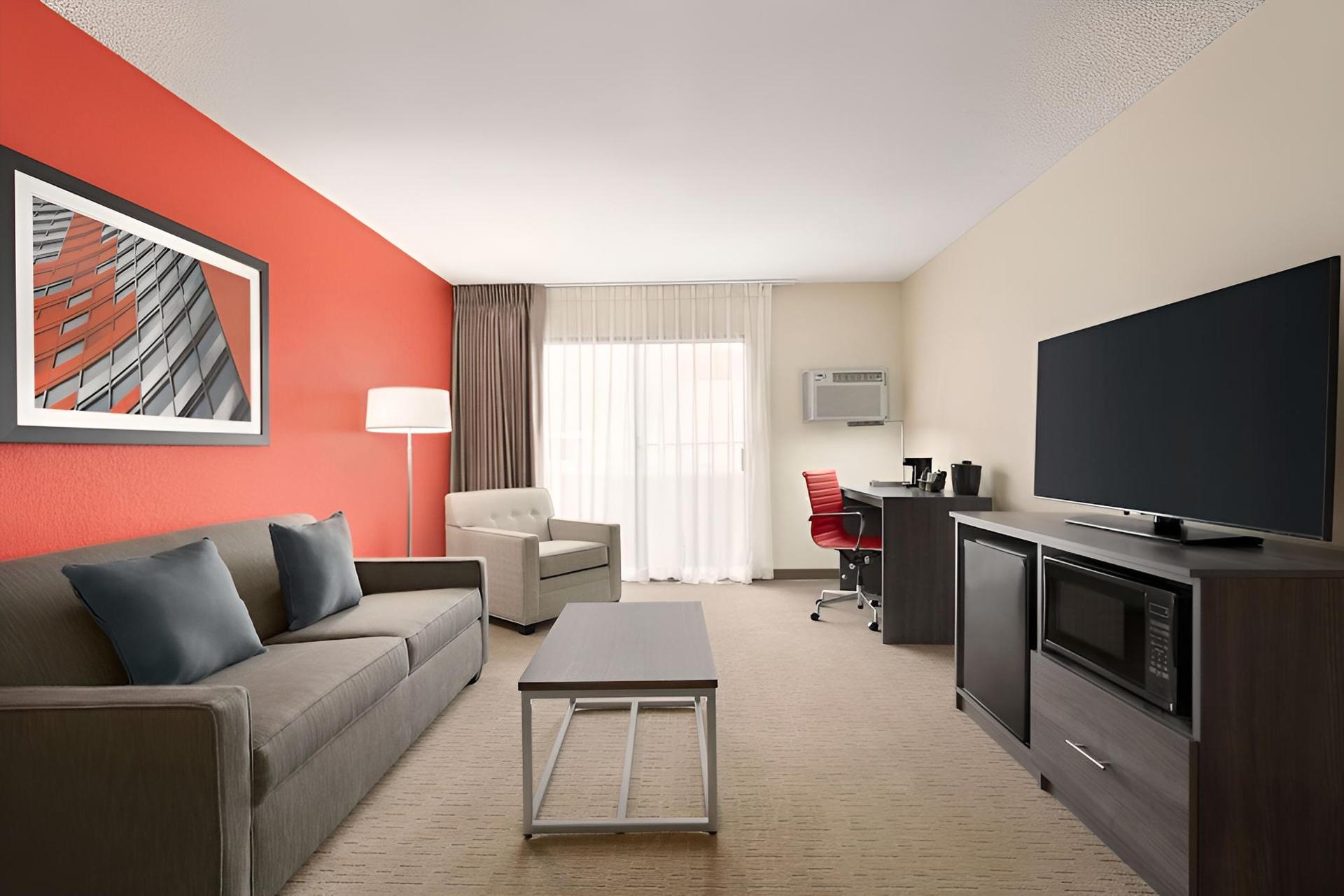 Ramada by Wyndham Tucson Airport photo 36