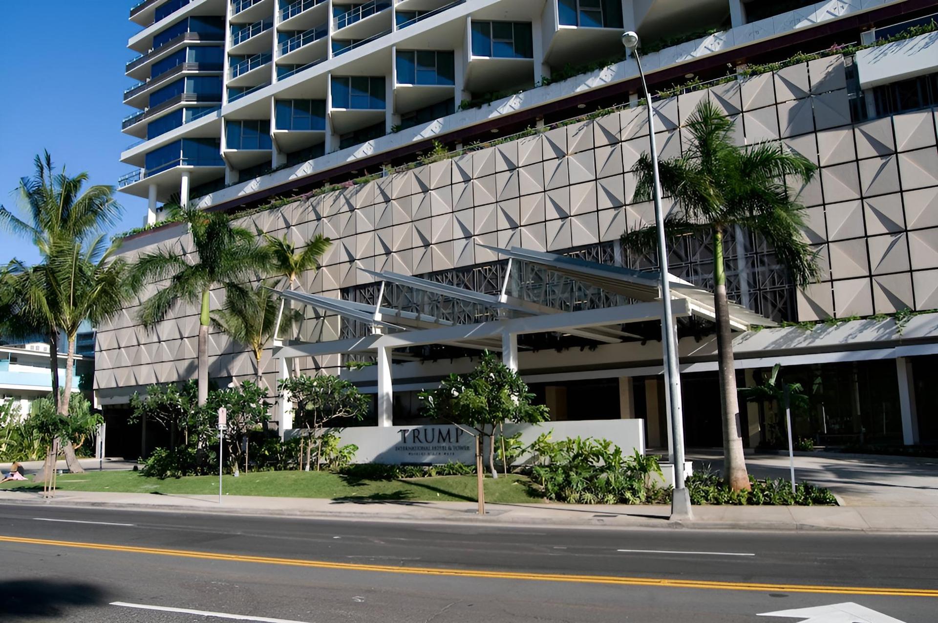 Jet Luxury @ The Trump Waikiki photo 9