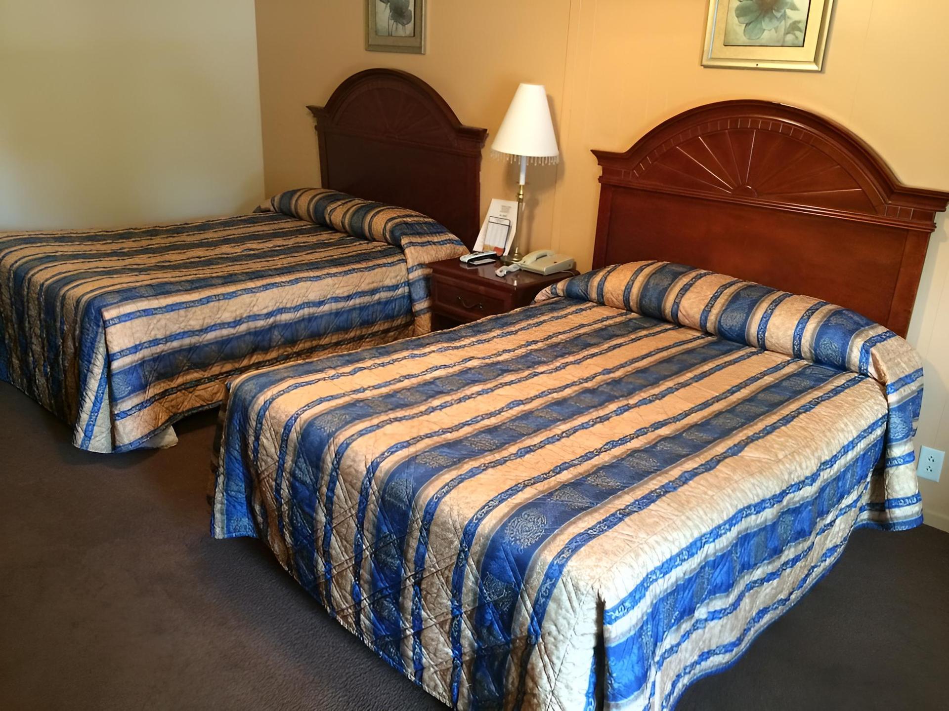 Howard's Motel photo 3