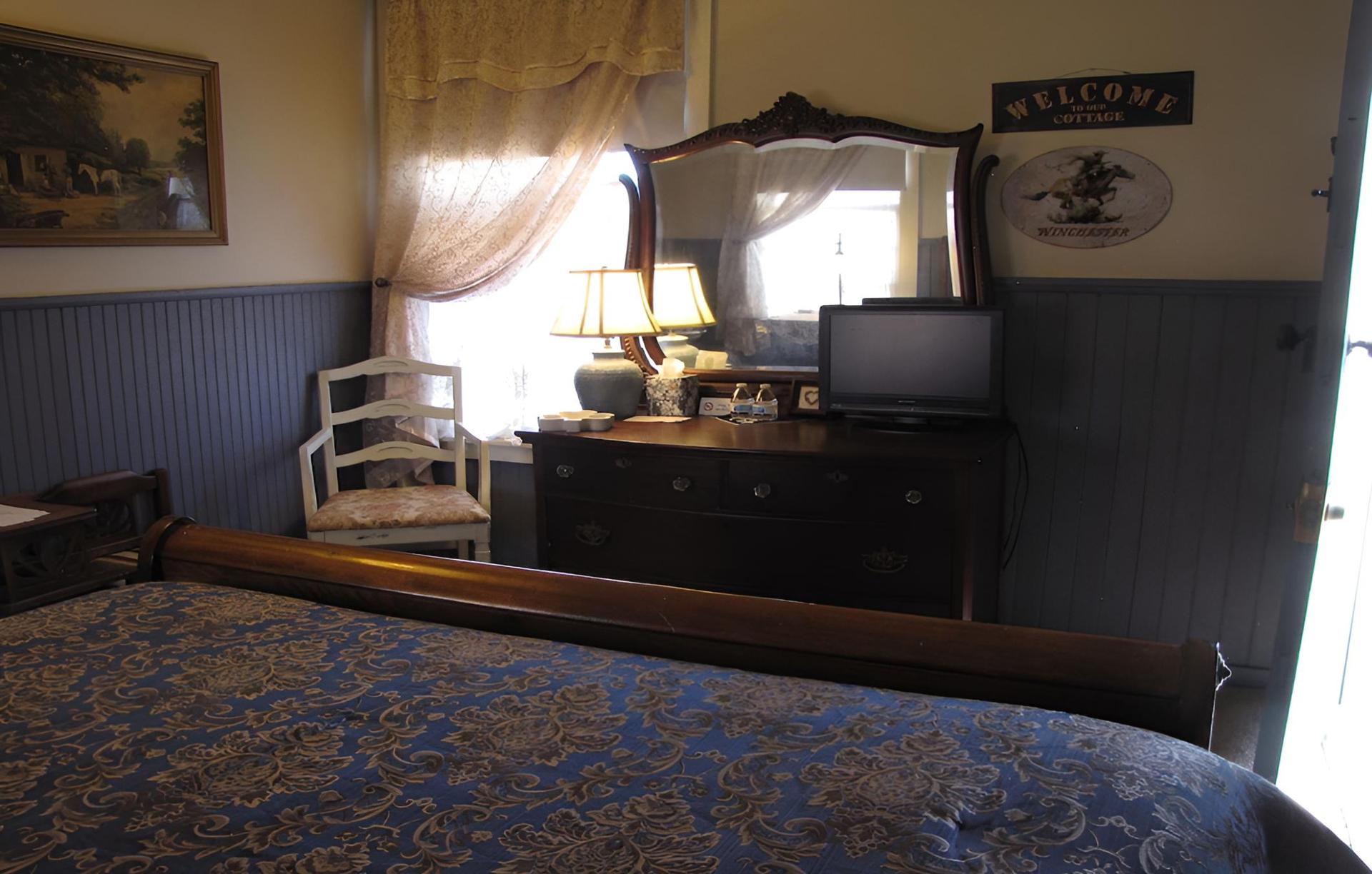 Main Street Bed & Breakfast Established in 1810 photo 40