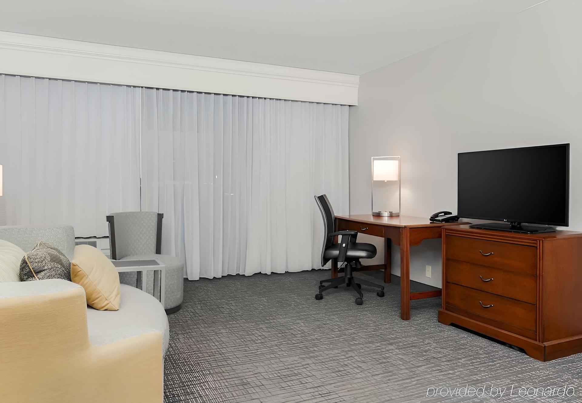 Radisson Hotel Houston Intercontinental Airport North photo 8