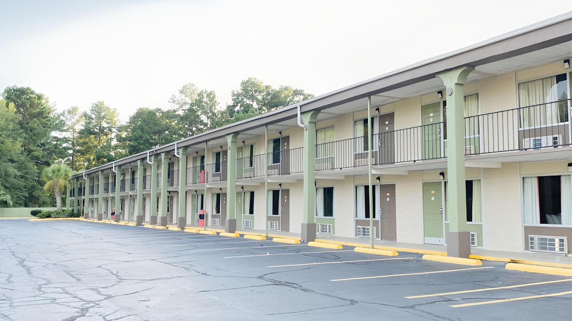 Ramada by Wyndham Walterboro photo 49