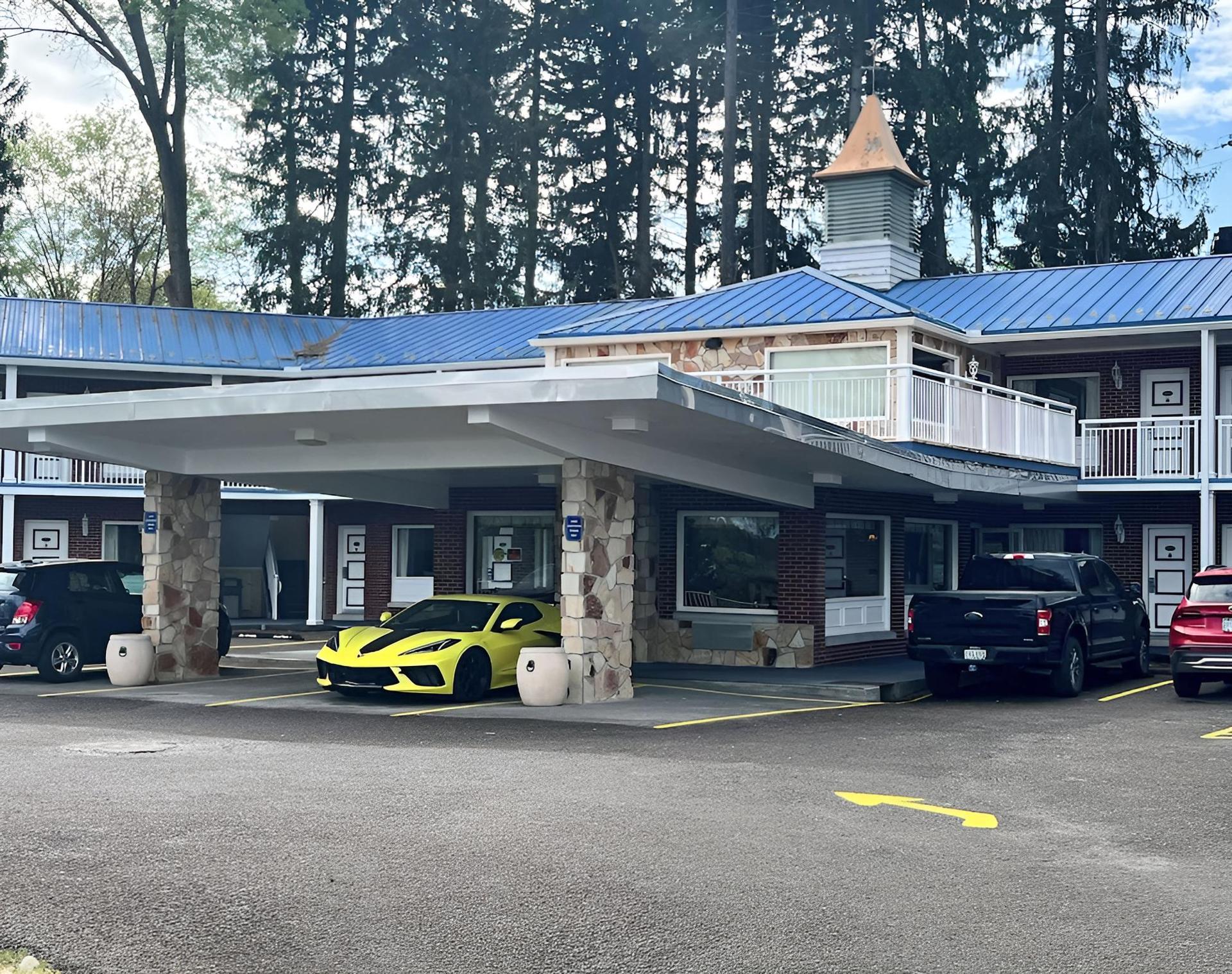 Motel 6 Fairmont, WV - Downtown photo 1