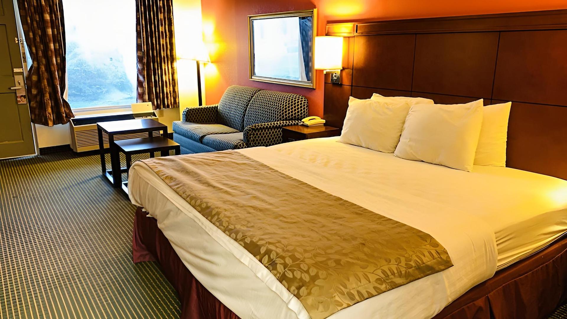 Ramada by Wyndham Walterboro photo 35