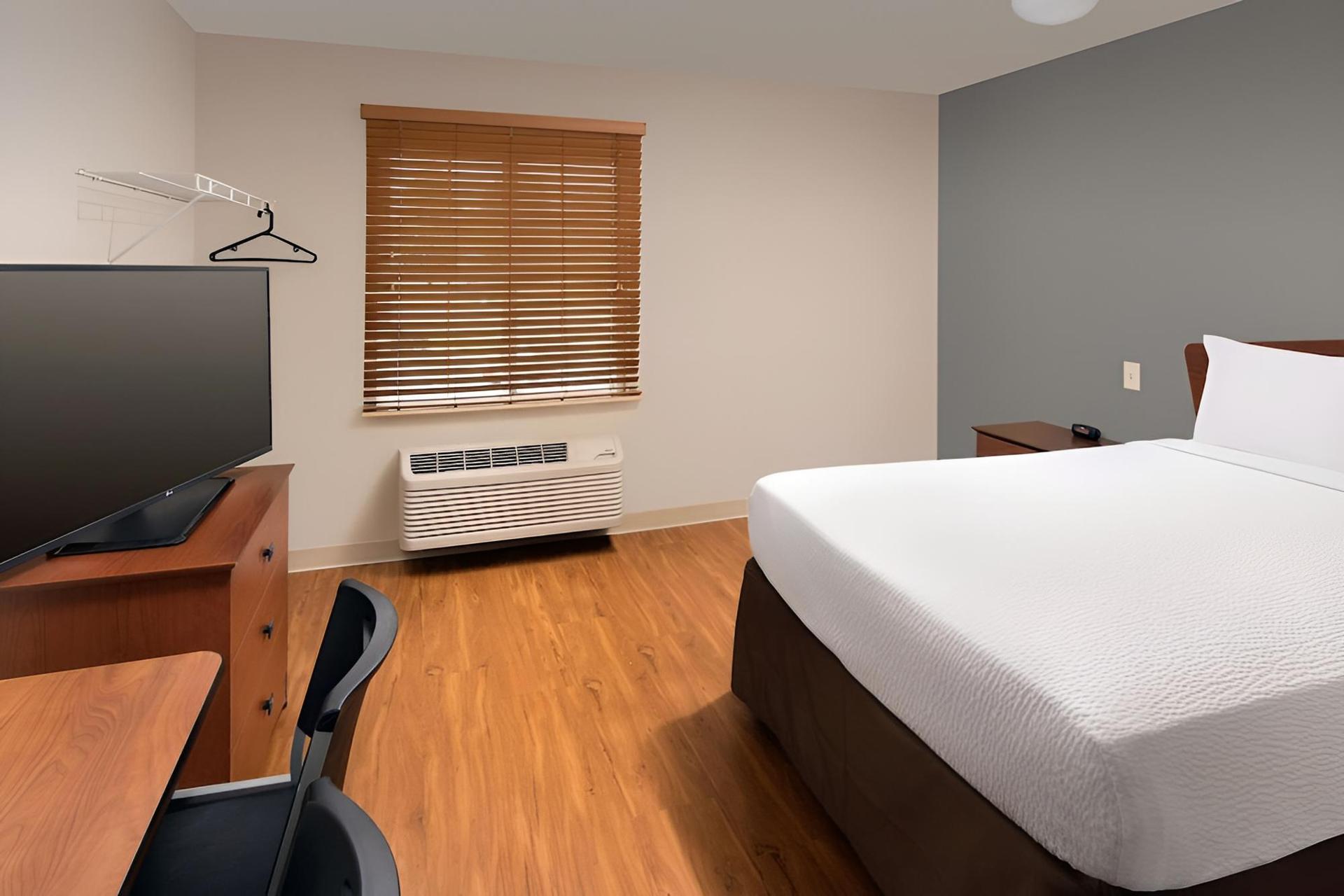 WoodSpring Suites Memphis Southeast photo 8
