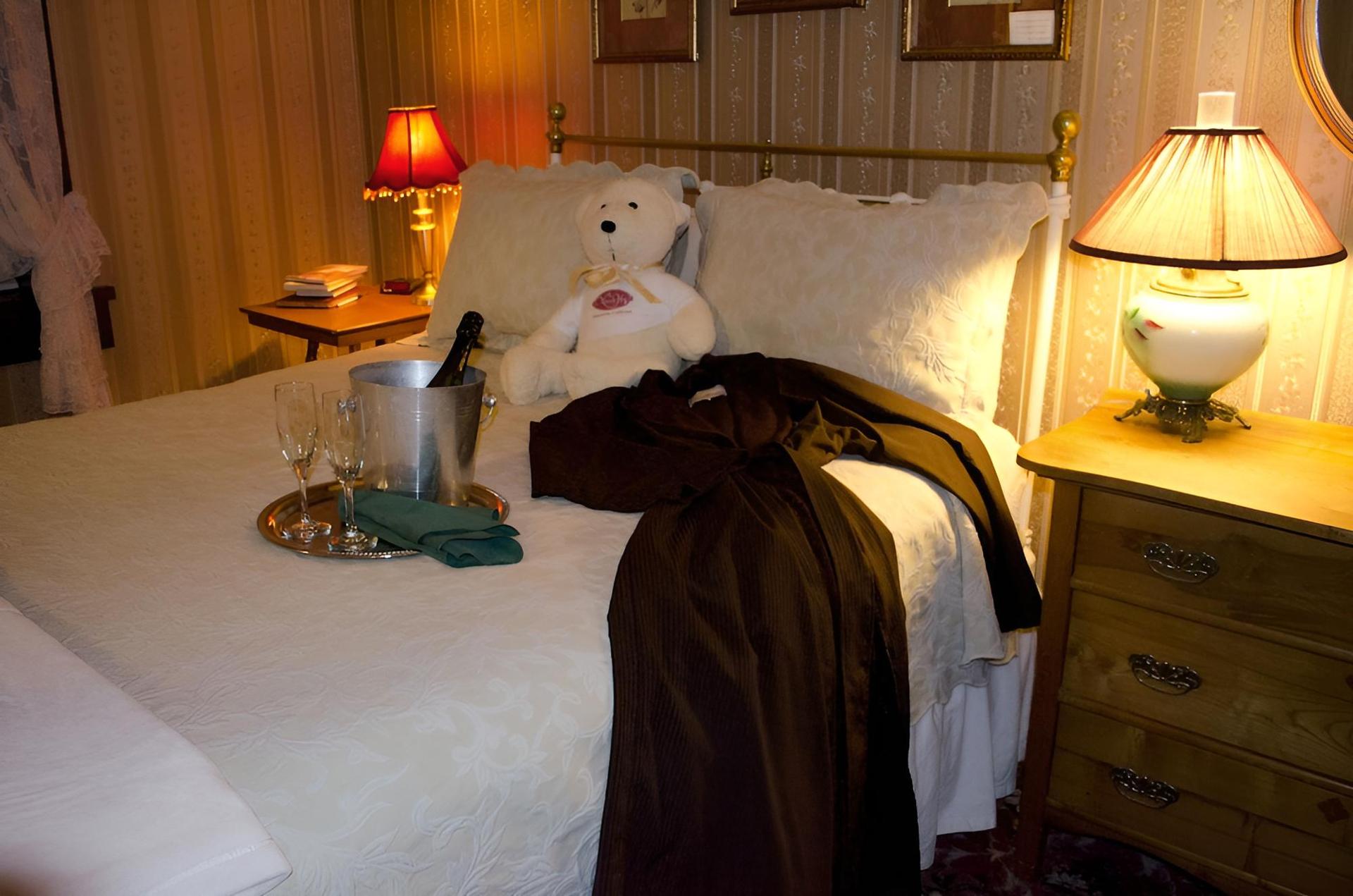 Historic National Hotel photo 15
