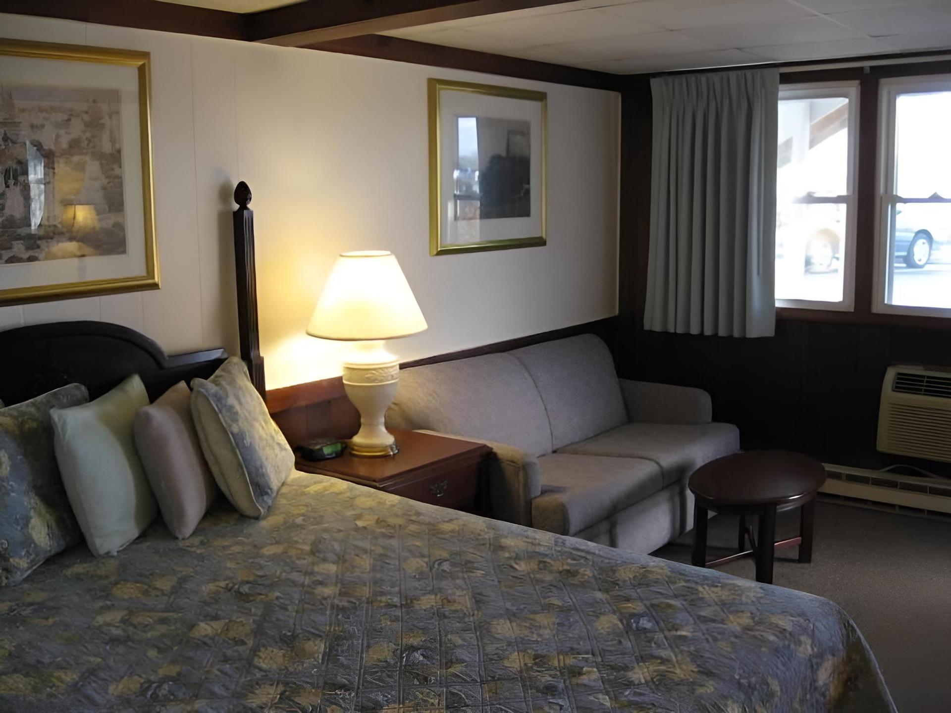 Sea Whale Motel photo 32