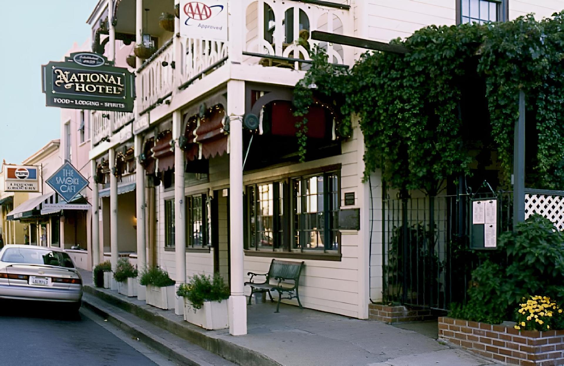 Historic National Hotel photo 1