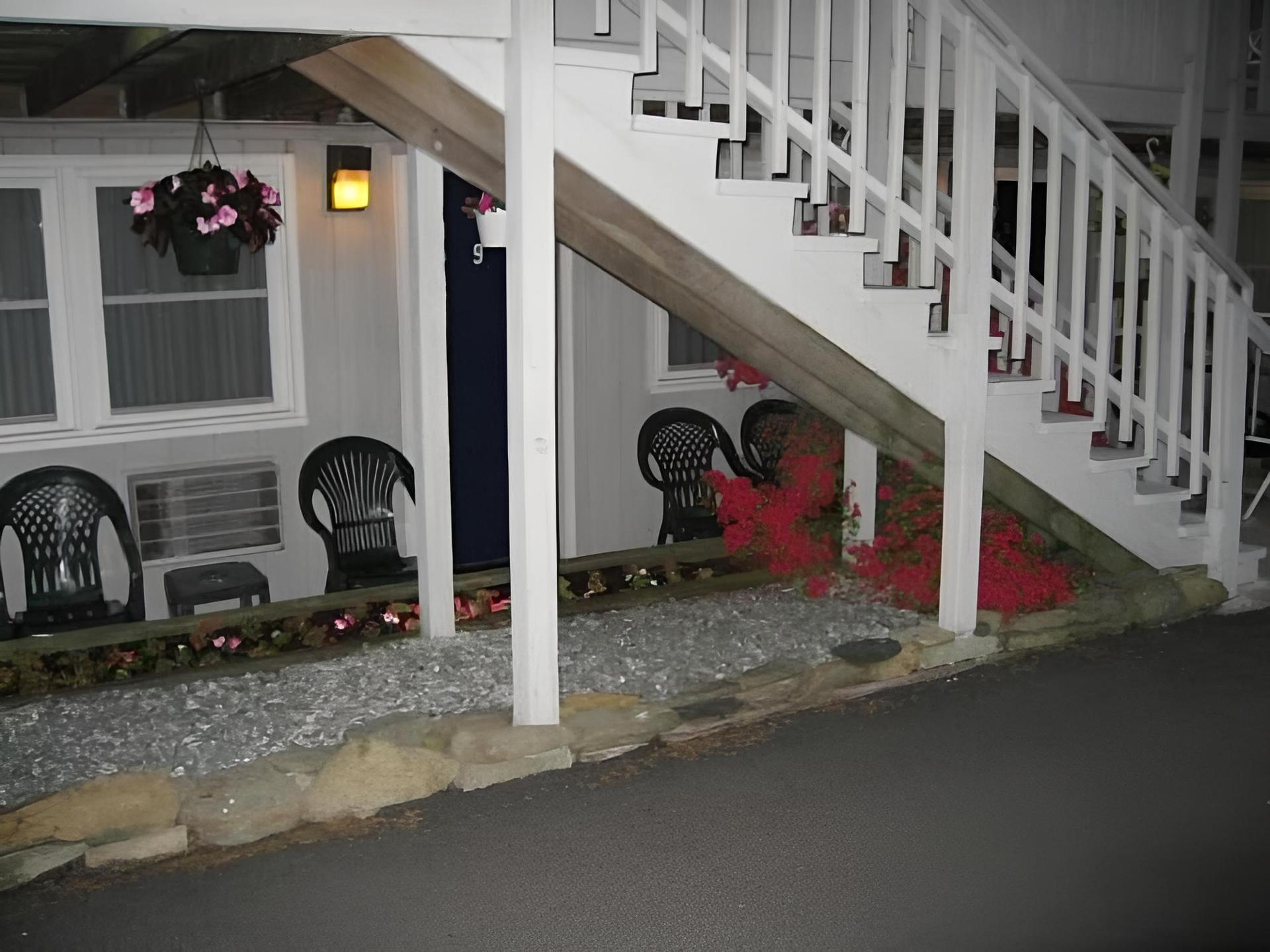 Sea Whale Motel photo 38