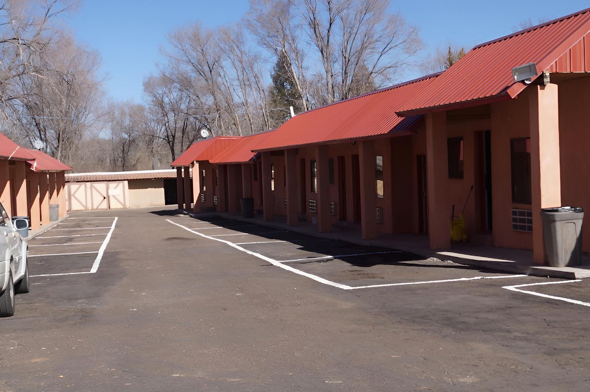 White Mountain Motel photo 64