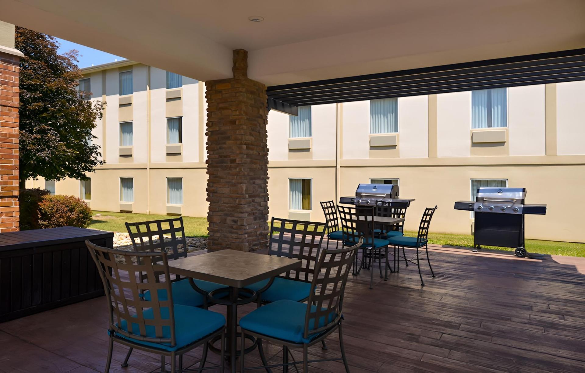 Candlewood Suites Bloomington, an IHG Hotel photo 20