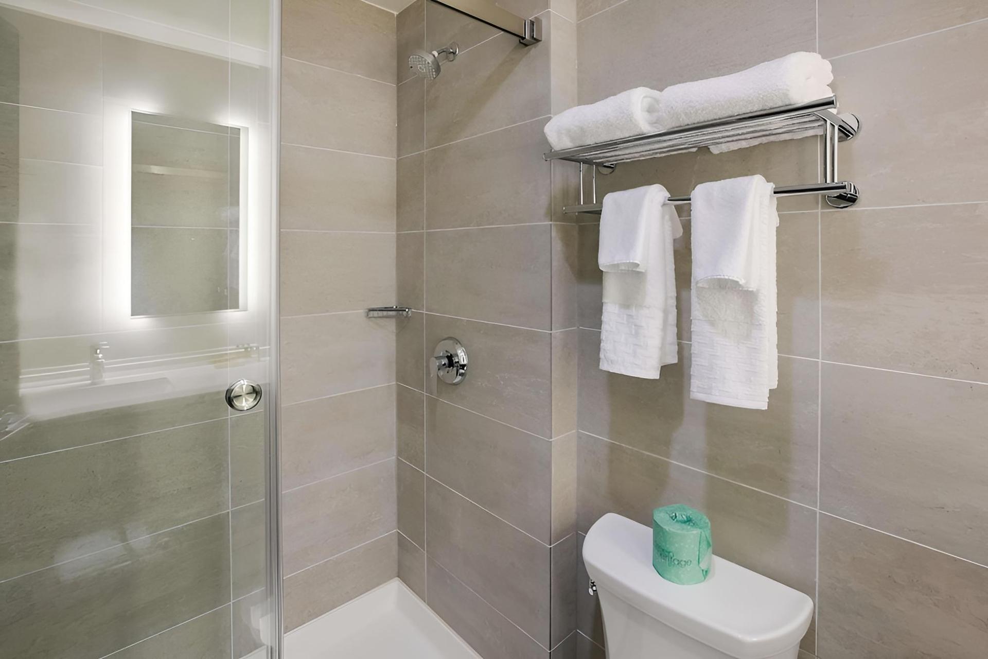 Best Western Plus Executive Residency Bronx photo 42