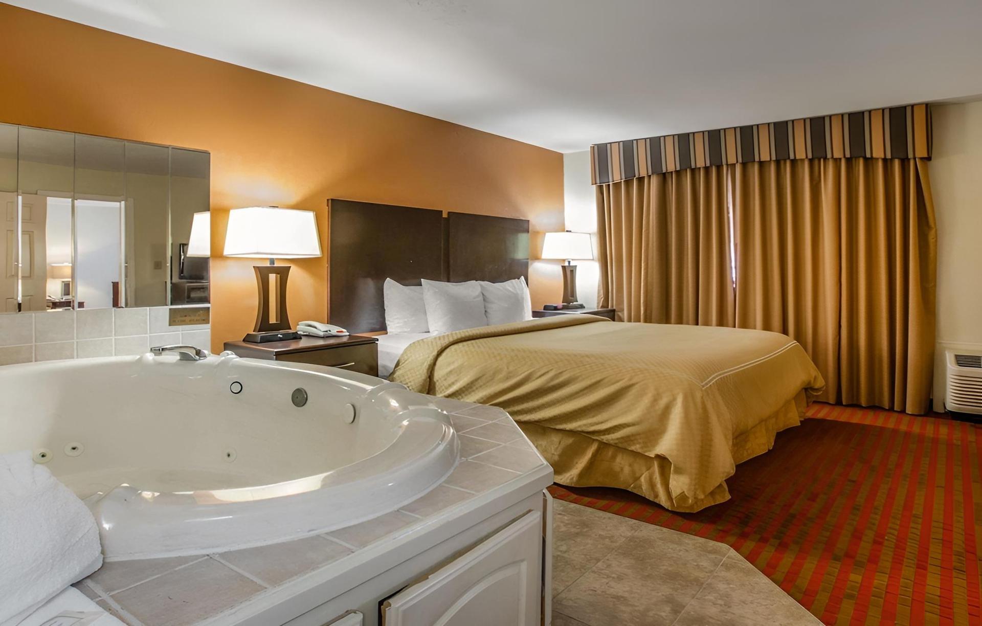 Clarion Suites Augusta photo 11