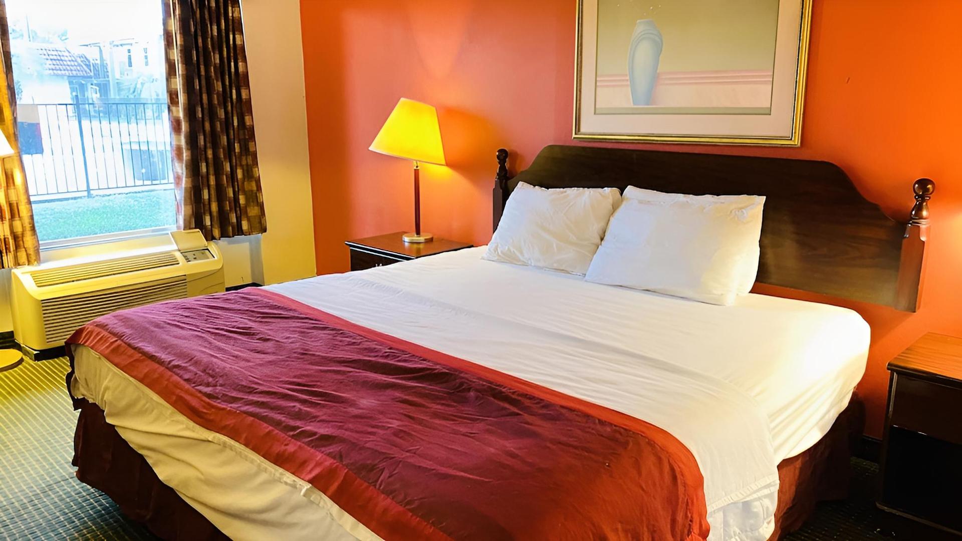 Ramada by Wyndham Walterboro photo 21