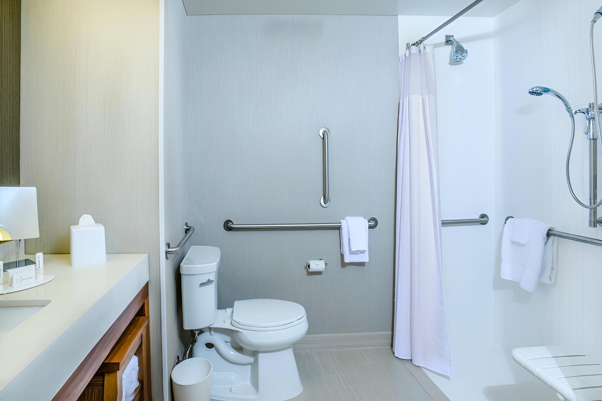 Courtyard by Marriott Lake Charles photo 29