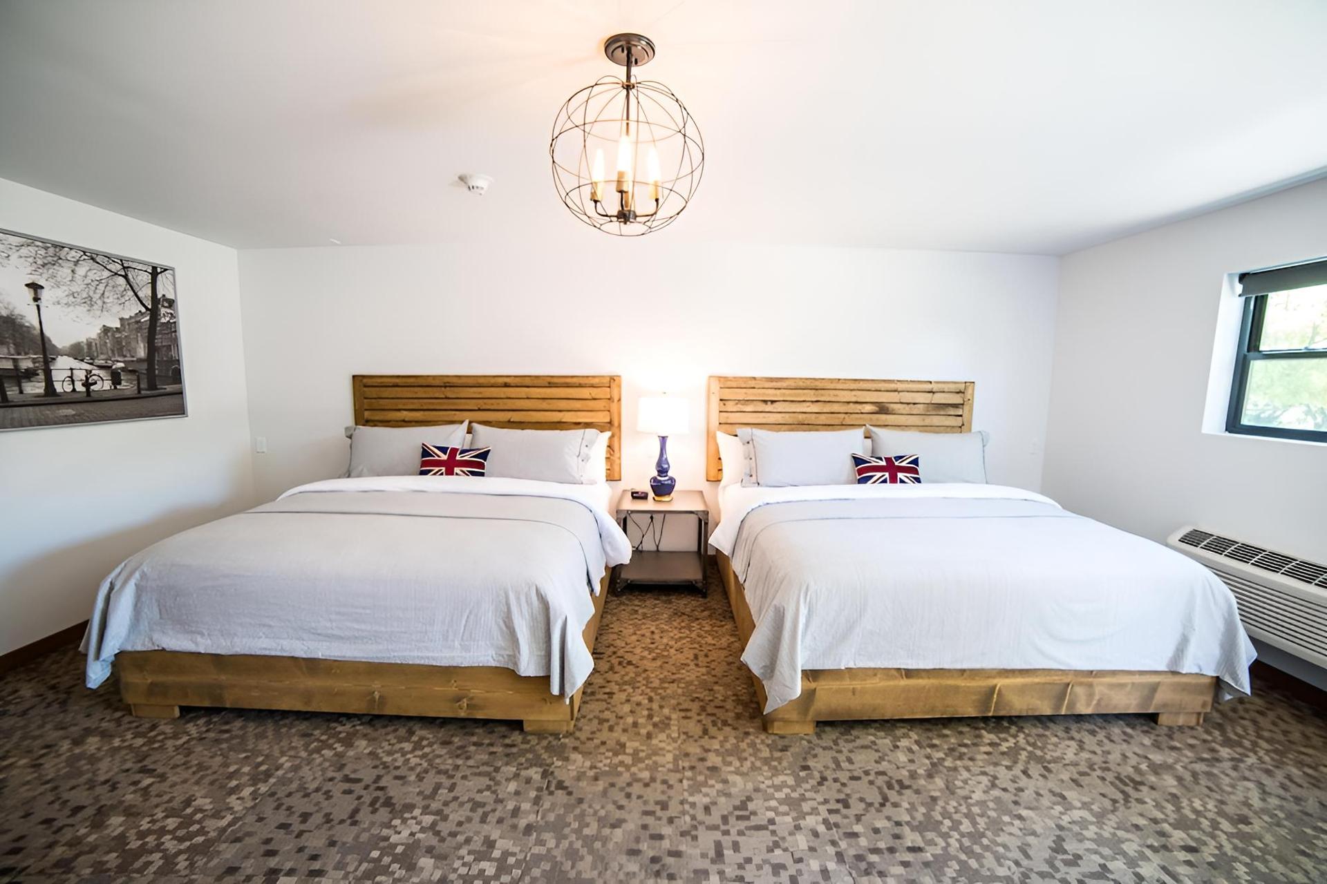 Okoboji Commons Hotel photo 8