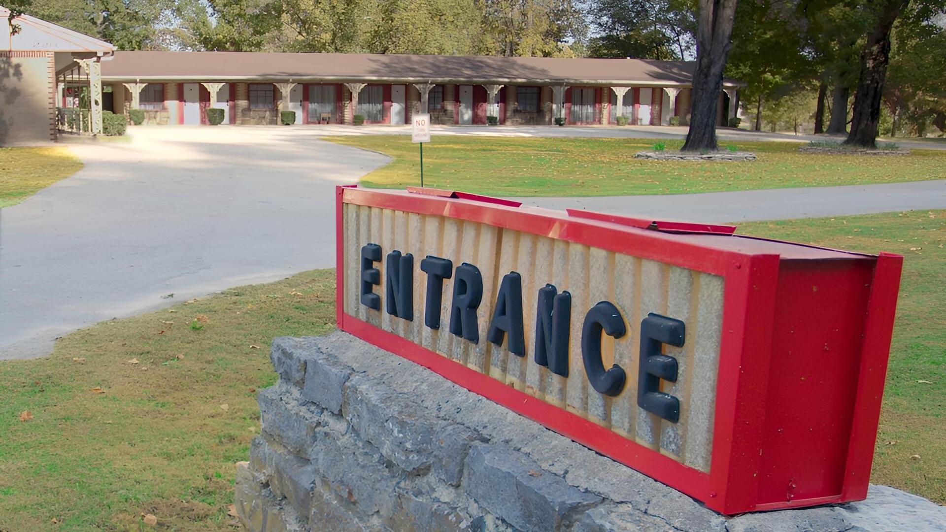 Arthur Murray's Motel photo 37