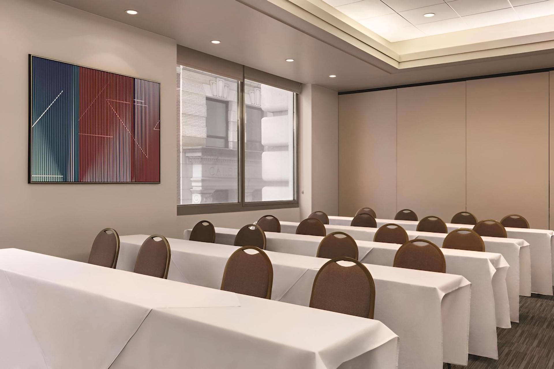 Radisson Hotel New York Wall Street photo 21
