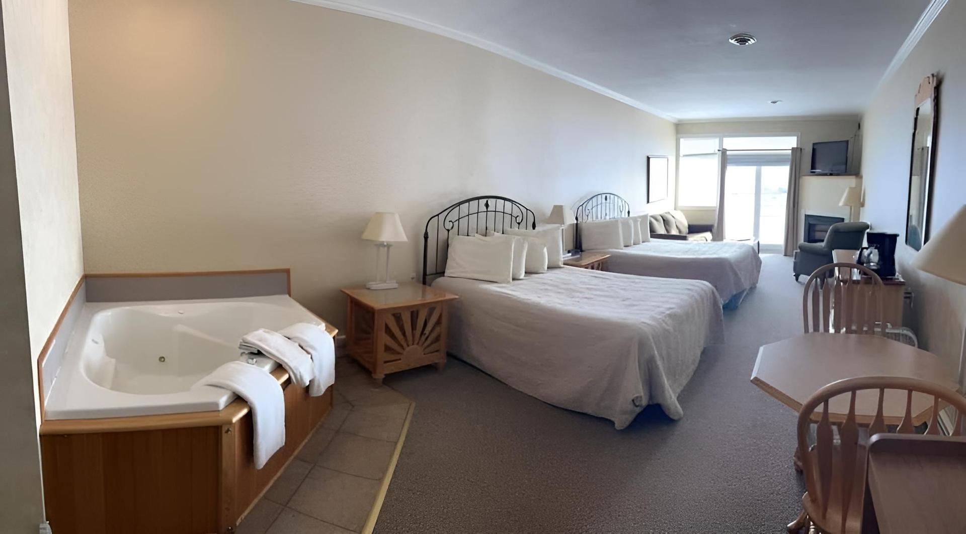 Pier Plaza Lodging photo 8