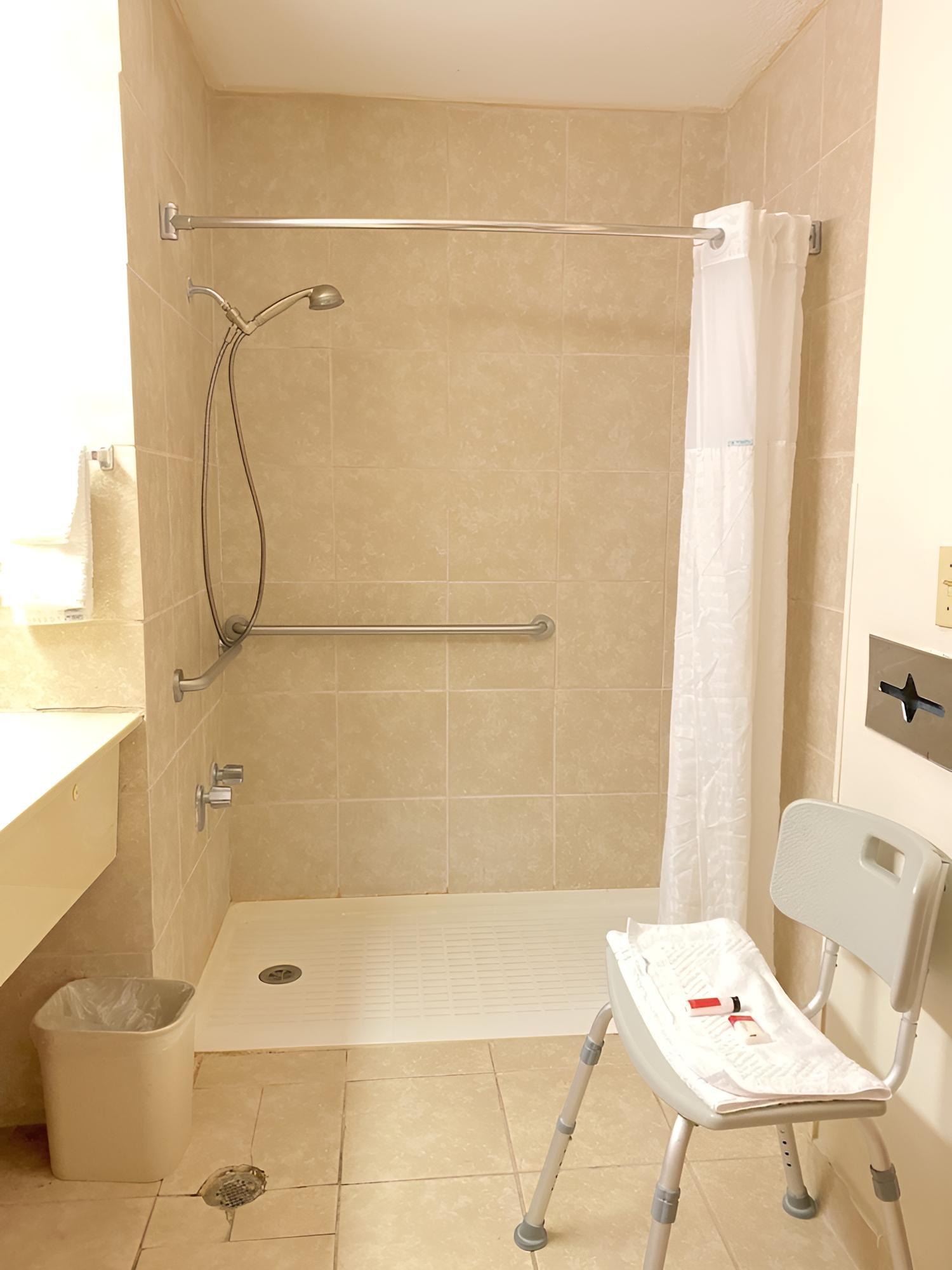 Ramada by Wyndham Walterboro photo 57