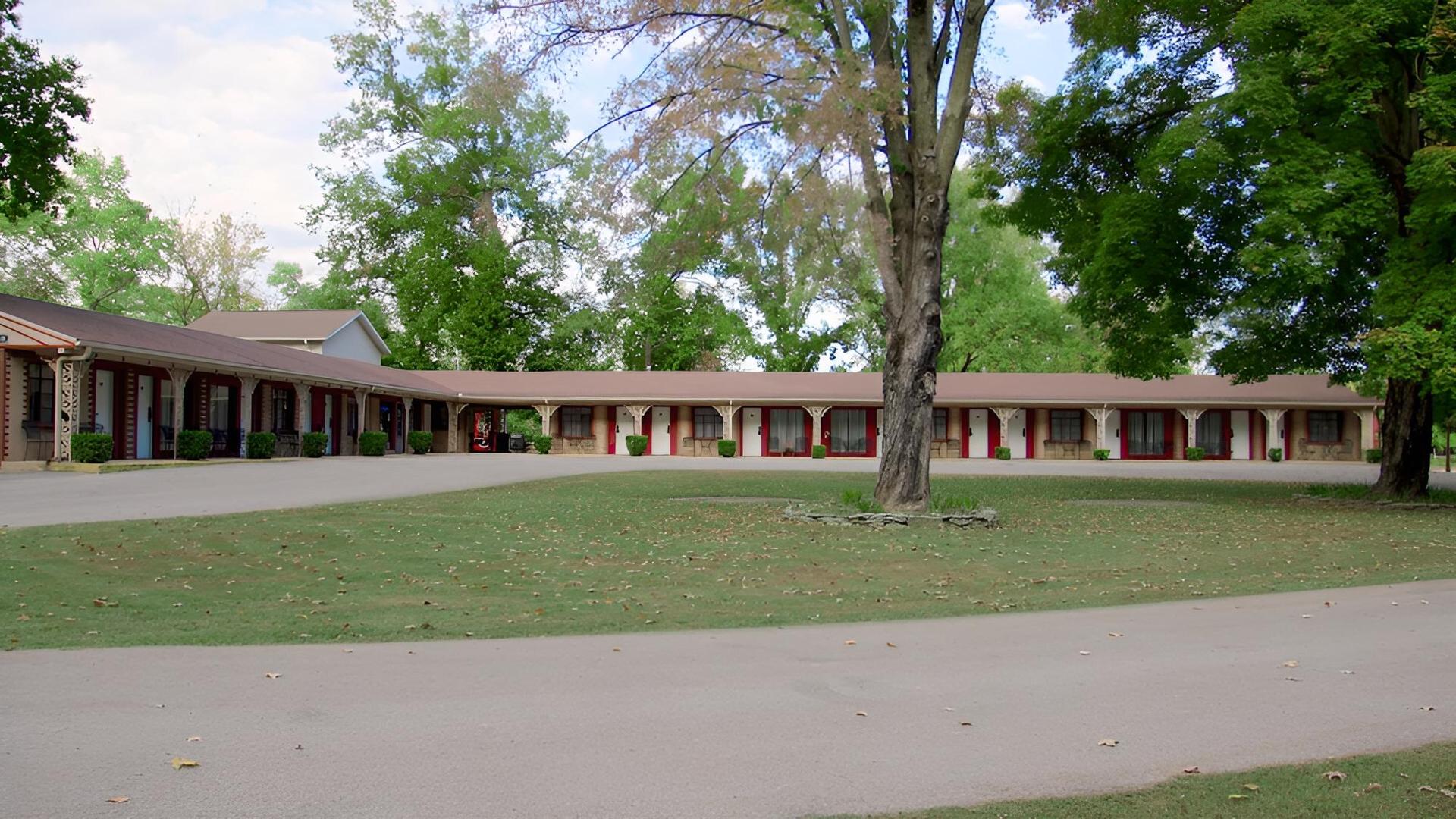 Arthur Murray's Motel photo 56