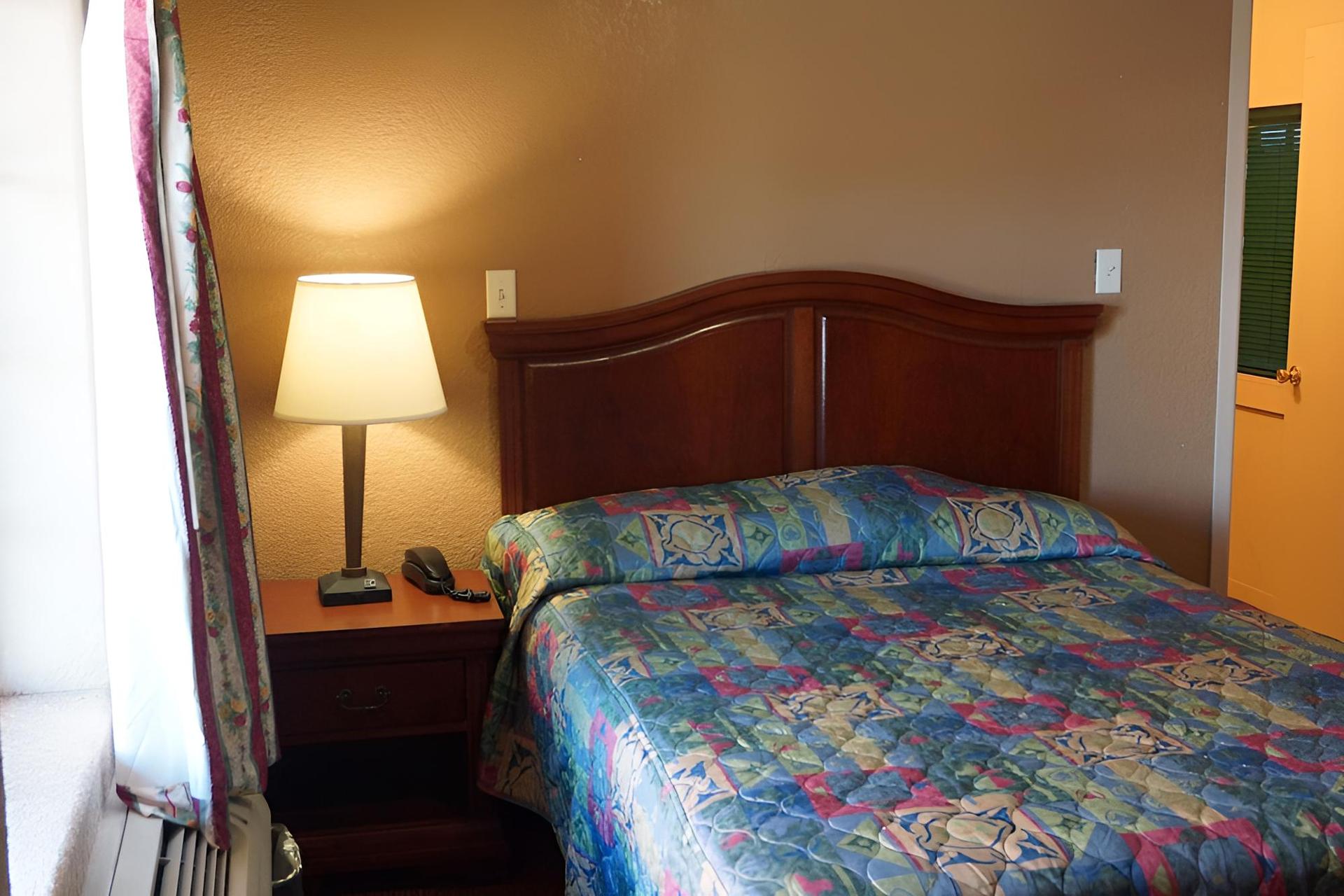 White Mountain Motel photo 69