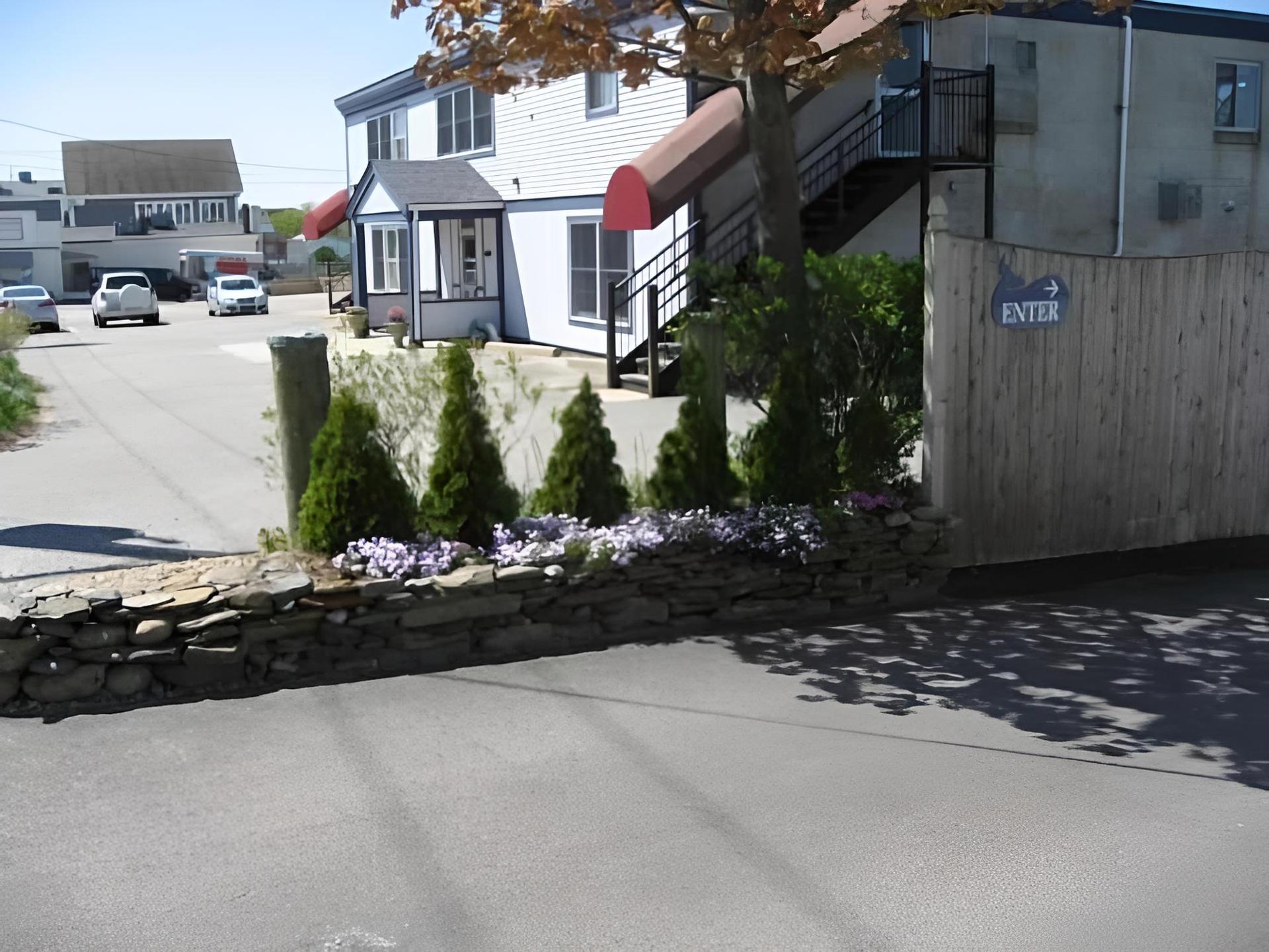Sea Whale Motel photo 40